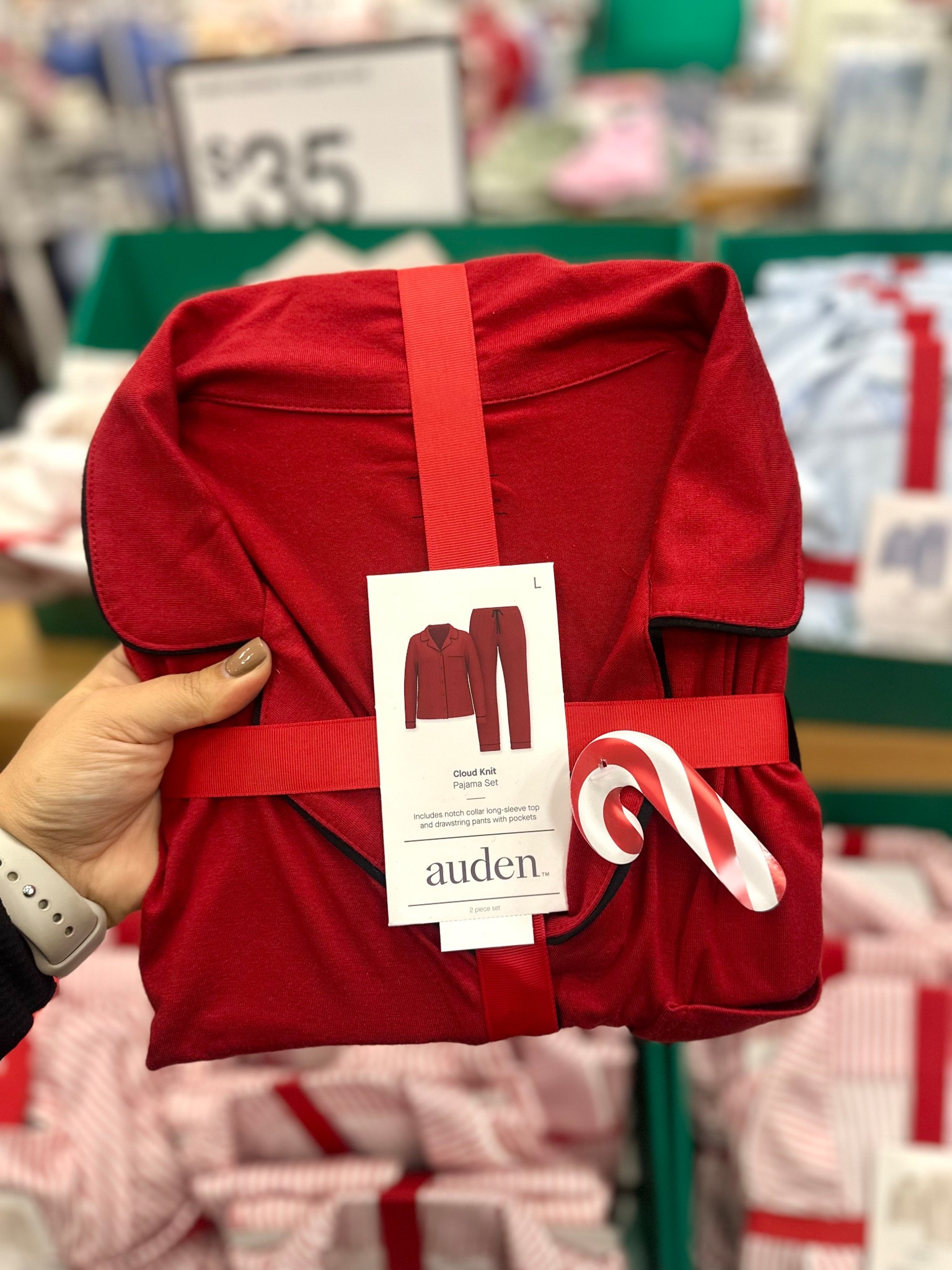 Christmas pajamas, I love how soft these are! Perfect as a gift or for yourself! ♥️

#LTKHoliday #LTKGiftGuide