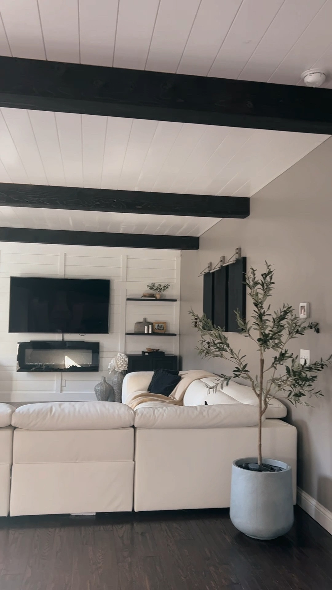 How to cover a textured ceiling ⚒️

#LTKhome