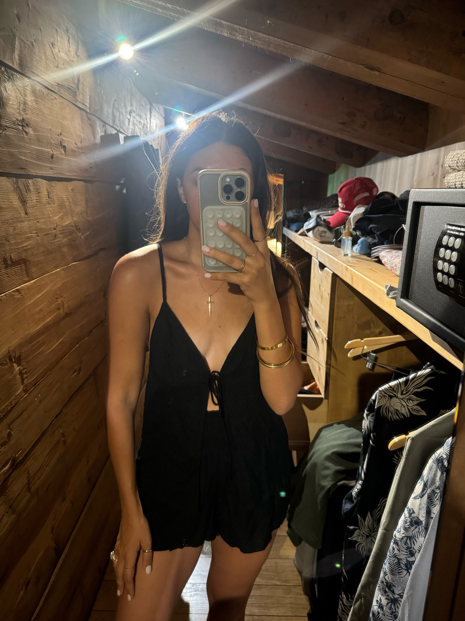 Set: medium 

These pjs are super thin which I love for sleep. They come in a couple different colors. Also feel like I could wear this top with some denim shorts. @walmart @walmartfashion #walmartfashion #walmartpartner