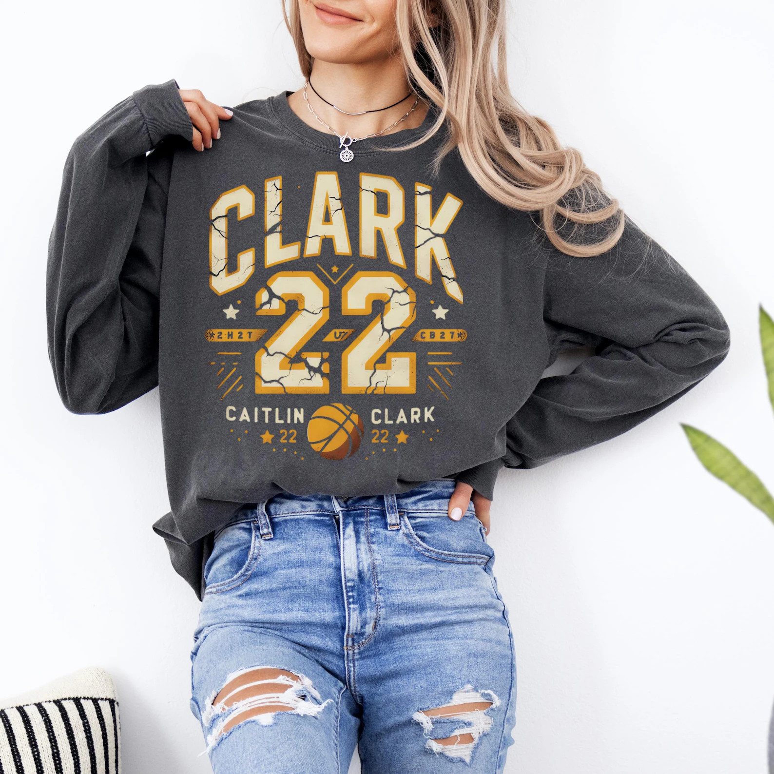 Caitlin Clark 22 t-shirt & Long Sleeve Tee, Women Basketball Unisex Adult shirt, Caitlin Clark 22... | Etsy (US)