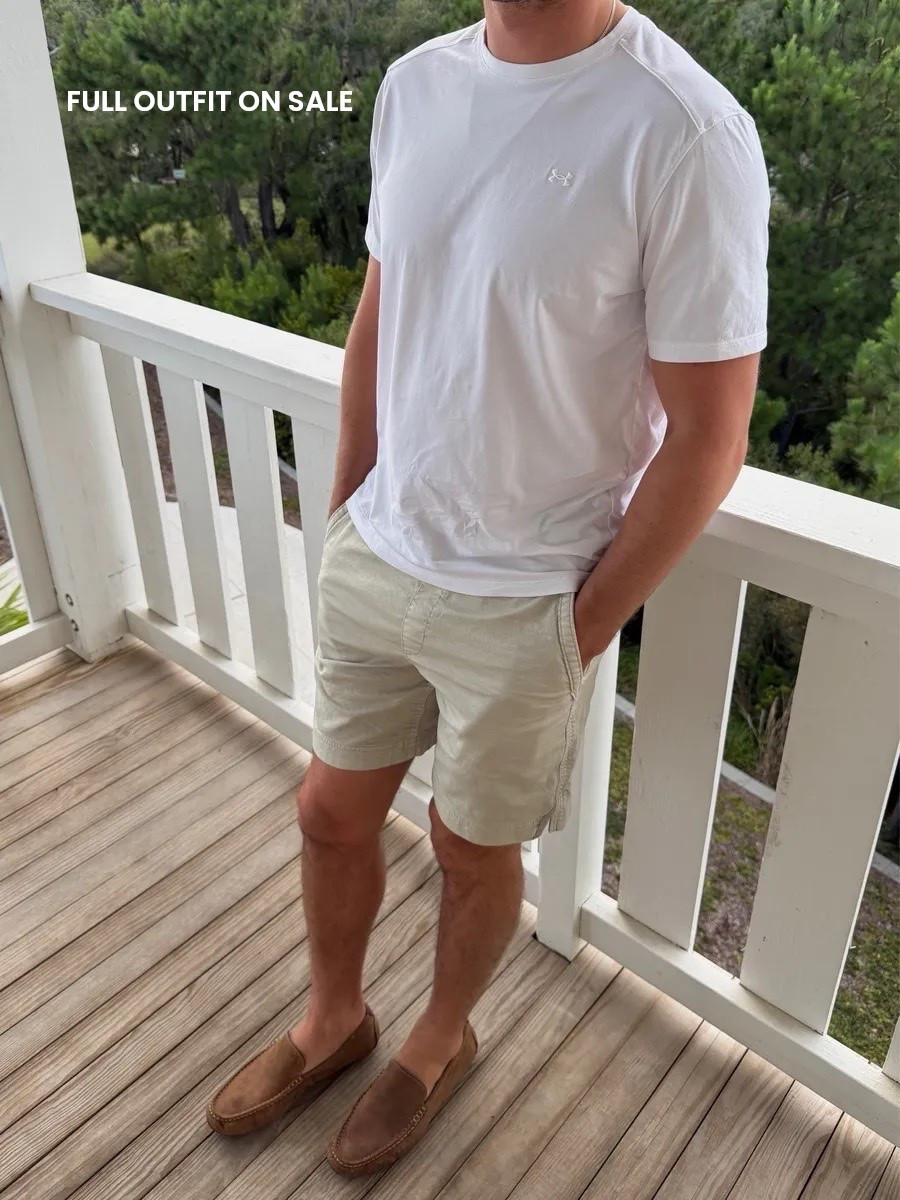 [7/30/26] Jake’s favorite shorts are on sale @abercrombie | shirt is @underarmour code VIV20 live until 7/31. He wears large in top + bottom