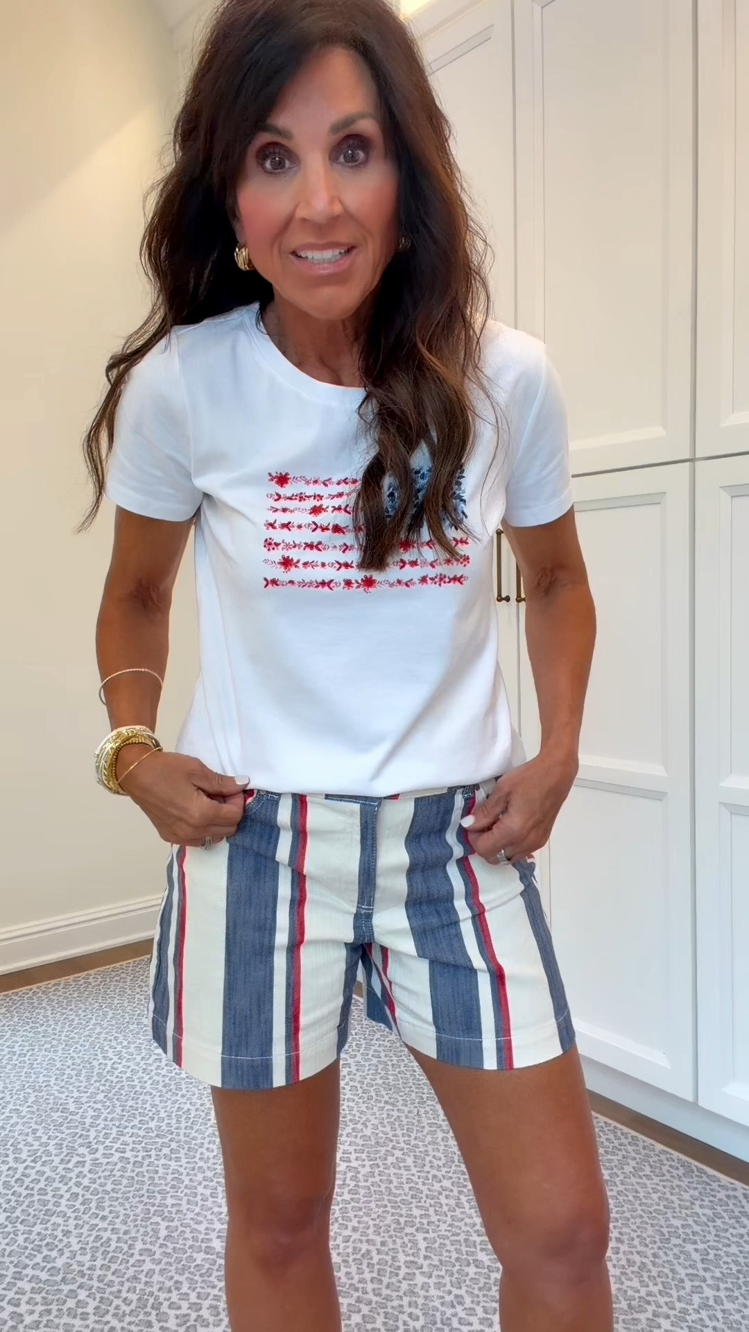 Need a cute outfit for the Fourth of July? 🇺🇸 Talbots is giving you 40% off your purchase, and these three patriotic looks are too good to miss!
Top - small
Shorts - 4 petite 


#talbotspartner #talbots #ad @talbotsofficial #mytalbots

#LTKSeasonal #LTKOver40