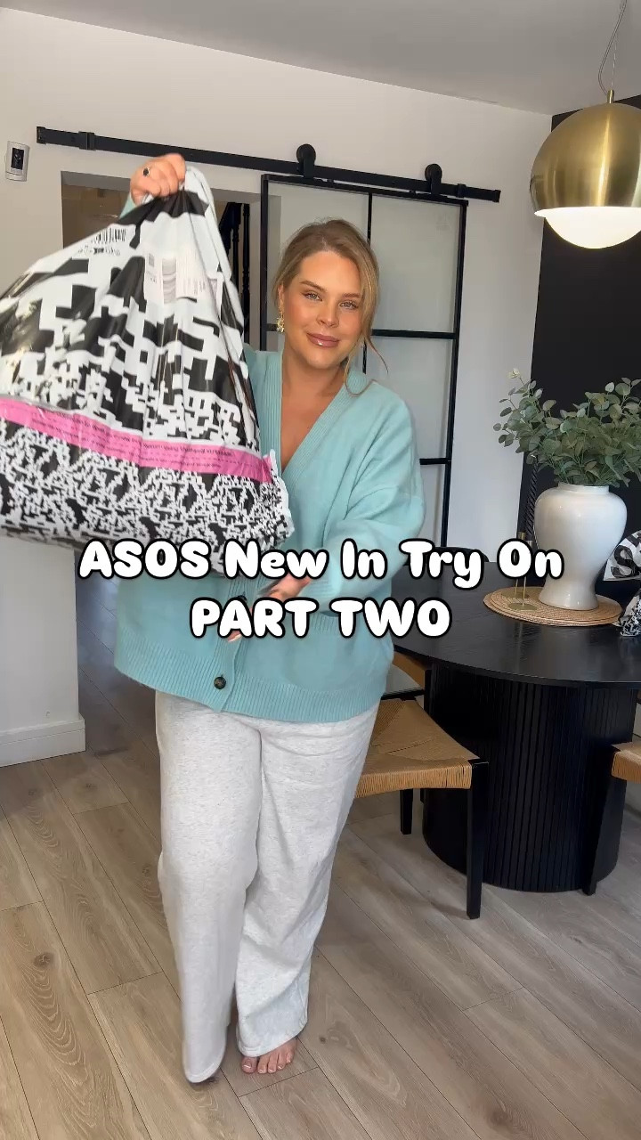 ASOS try on. ASOS haul. New in. Keep or return. Buy or bye. ASOS. Jacket. Wide leg trousers. Leopard coat. Midsize. Curve fashion. Maternity fashion. 

#LTKuk #LTKcurves #LTKmaternity