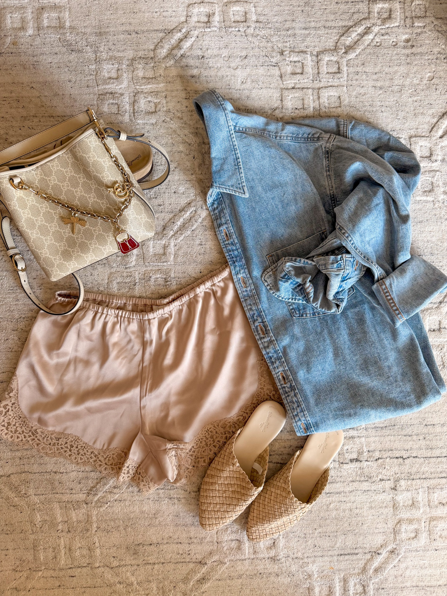 My Ltkcon outfit for grabbing coffee in the am. Early fall ouyfit

#LTKCon #LTKgrwm #LTKOver40