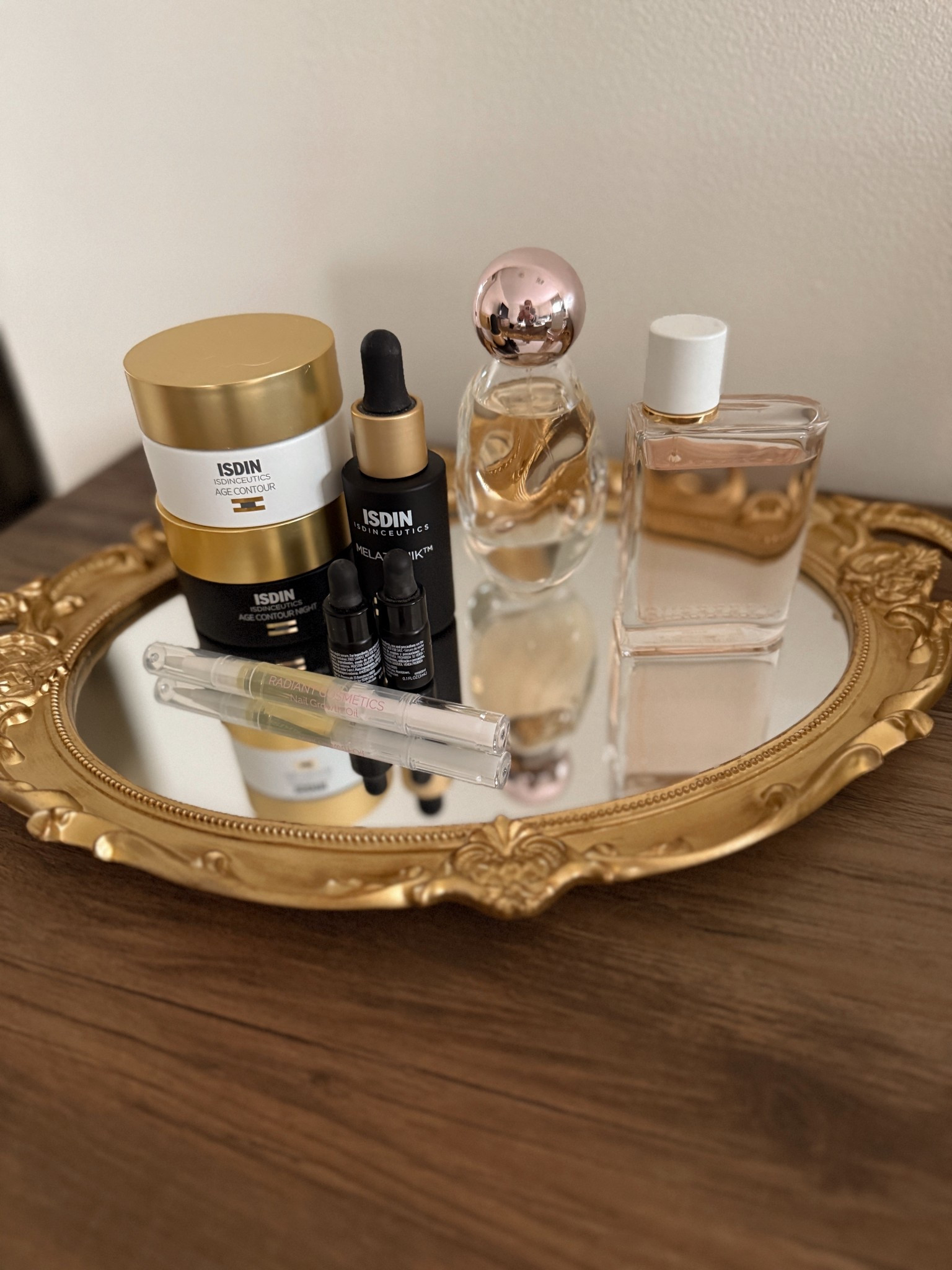 Beautiful vintage tray 

#amazonfinds #amazonhomefinds #perfume #skincare

#LTKBeauty #LTKSeasonal #LTKHome