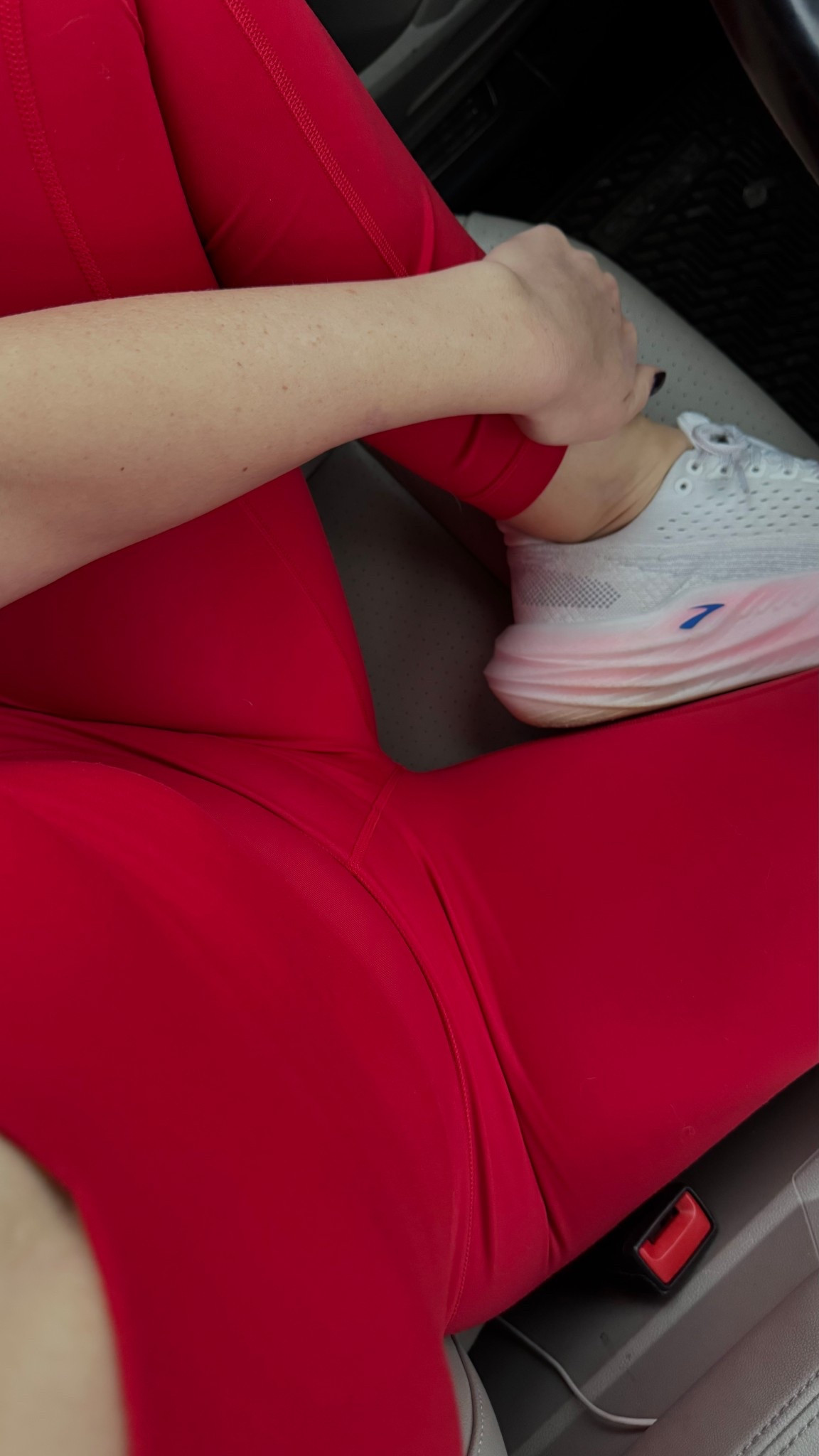 Nothing motivates you to work out like a cute new matching set. Loving this Oxford red color- got so many different tops! 

#LTKActive