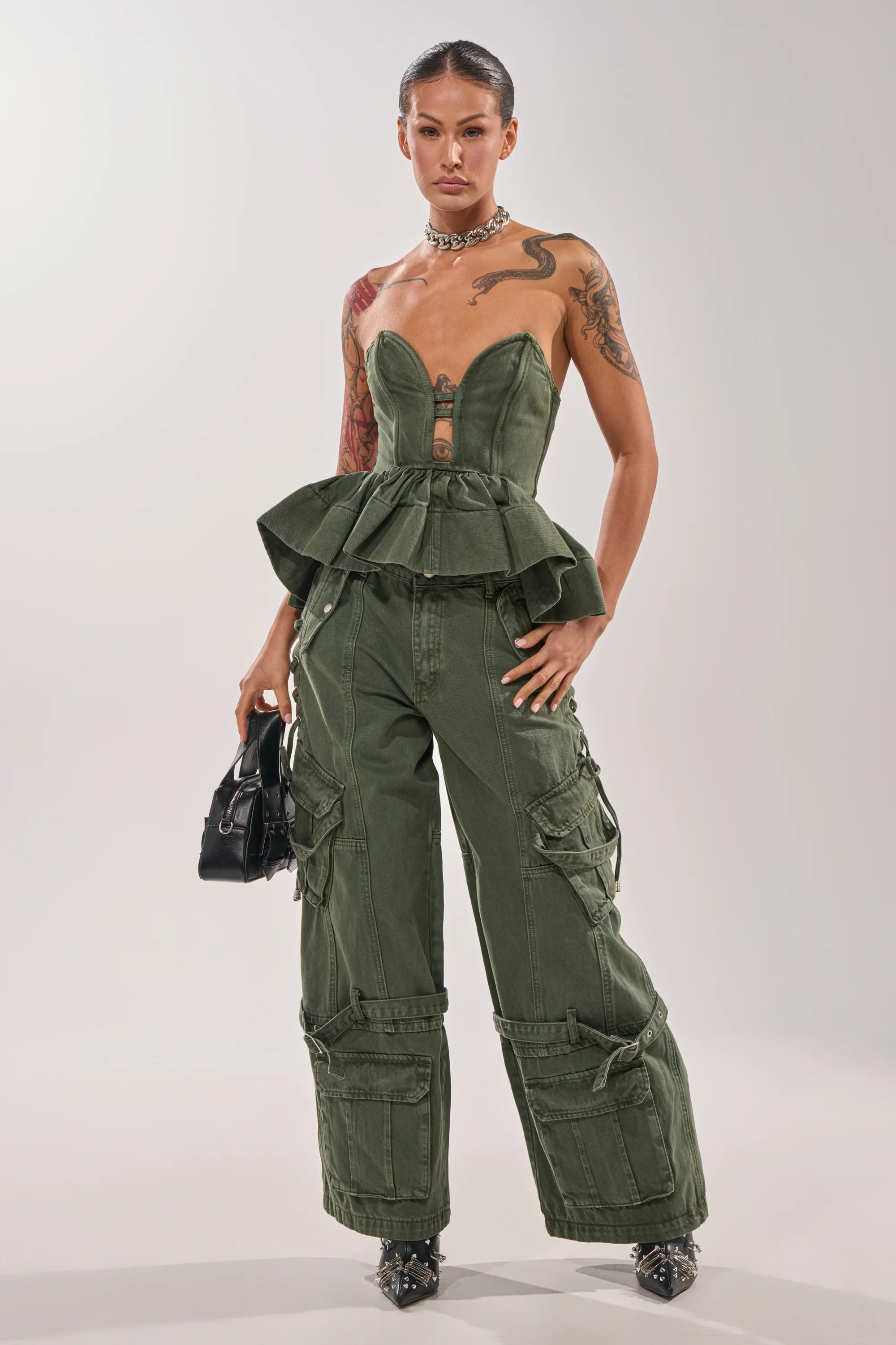 KARA CARGO DENIM | AKIRA