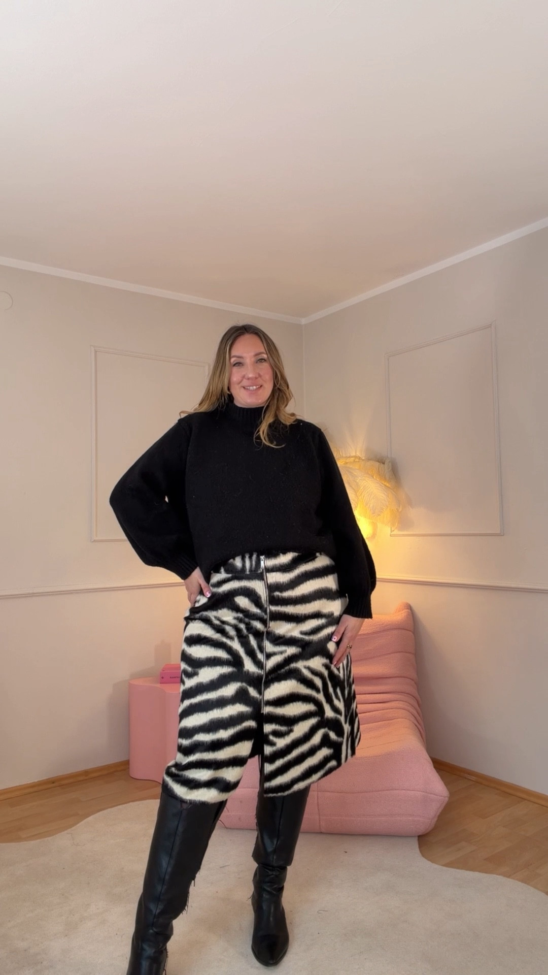 Kann man mit einer Gr. 48/50 auch das angesagte Zebra Muster tragen?   Das probieren wir doch direkt aus 

#LTKplussize #LTKstyletip #LTKdeutschland