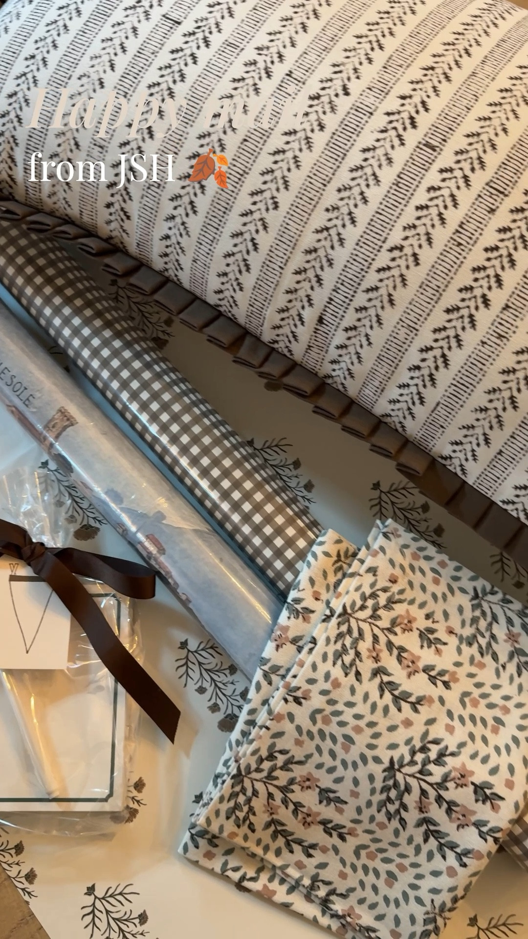 Just got a preview of the fall collection from JSH! They have the prettiest handmade pieces—I can’t wait to use the gift wrap for the holidays this year 🎁 

PSA: you can use the code JennaSueDesign30 for 30% off all orders!