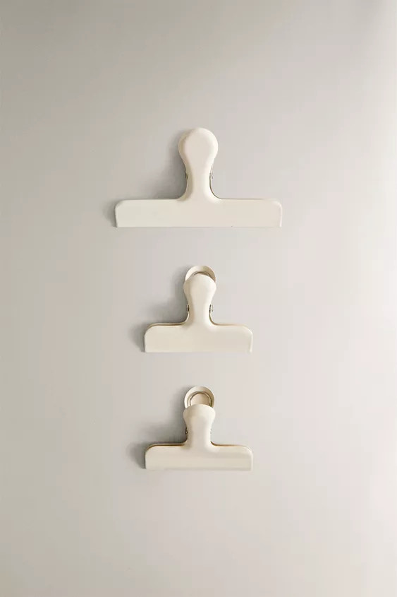 Set of 3 metal clips in two different sizes. | Zara US