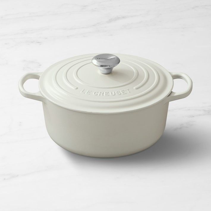 Le Creuset Signature Enameled Cast Iron Round Oven | Williams-Sonoma