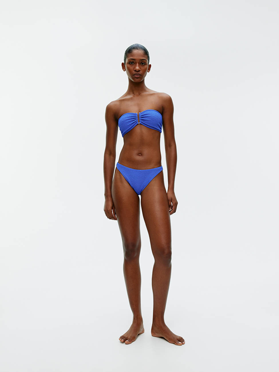 ARKET
	
	
			   Women
	
	
			   Swimwear
	
	
			   Textured Bandeau Bikini Top | ARKET (US&UK)