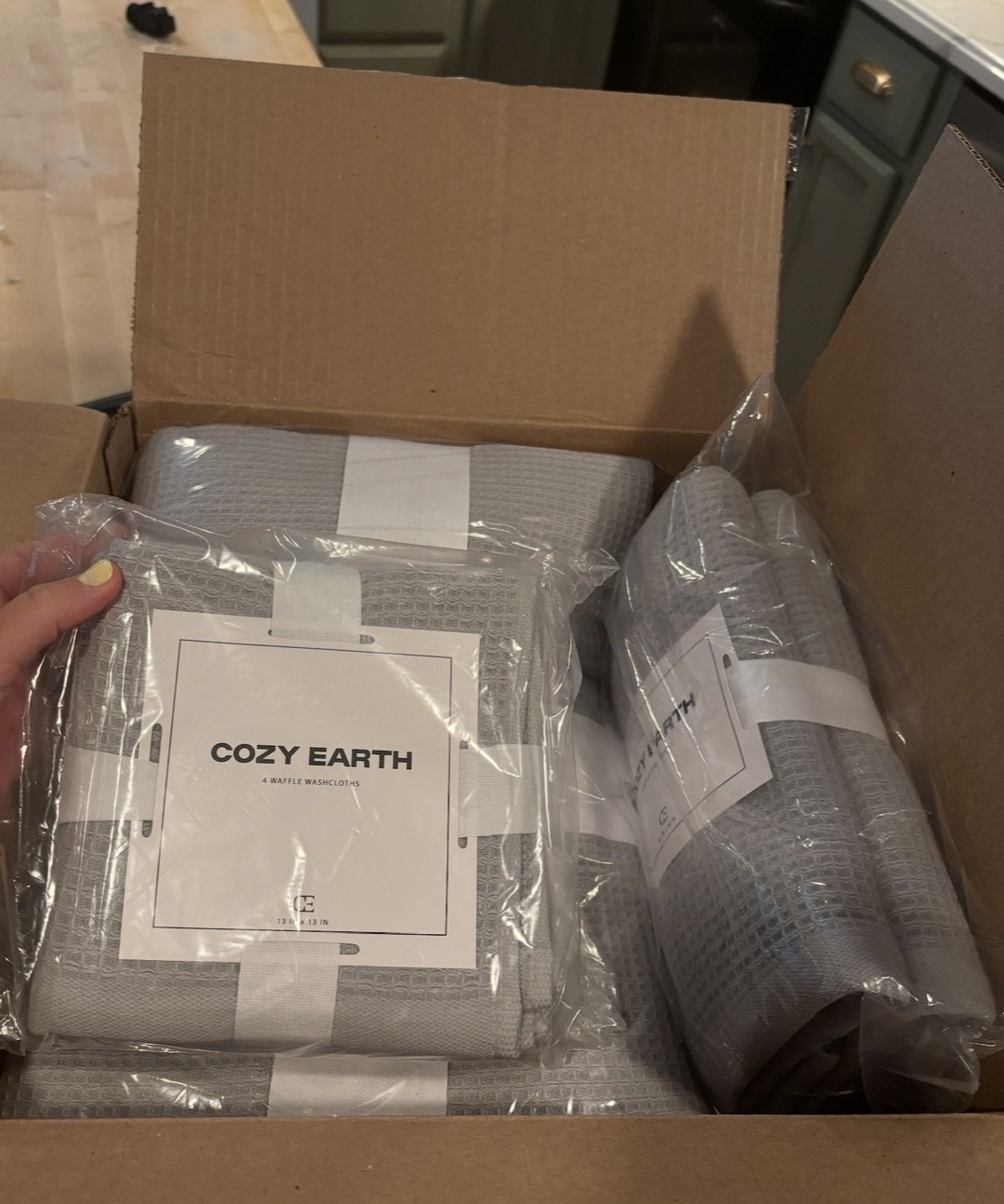 These are hands-down the softest, most luxurious towels I’ve ever owned — the Cozy Earth difference is real! 🛁✨ Ultra-absorbent, sustainably made, and SO plush — they elevate your everyday routine in the best way. Use code DELANEYRFRAZIER for 40% off your Cozy Earth order! 🤍 #CozyEarthPartner #LTKHome #BathroomGoals #LuxuryTowels #SustainableLiving #TowelUpgrade #LTKSale #LTKFinds #HomeEssentials #CozyEarthCode #BathroomRefresh #LTKDealAlert