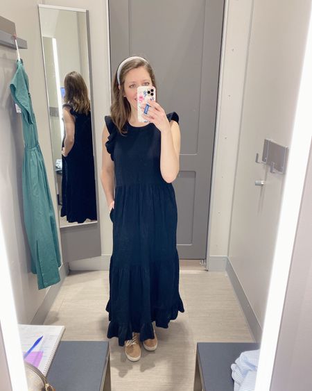 The perfect Spring dress from Target

Love the length and the flutter sleeves! Great for summer too! 

Runs TTS. I’m wearing a S here. Ordered the XS and S to try them both! Sizes and colors are selling out quickly online! 

Tagged two other dresses I love from Target as well! 

#LTKunder50 #LTKSeasonal #LTKstyletip