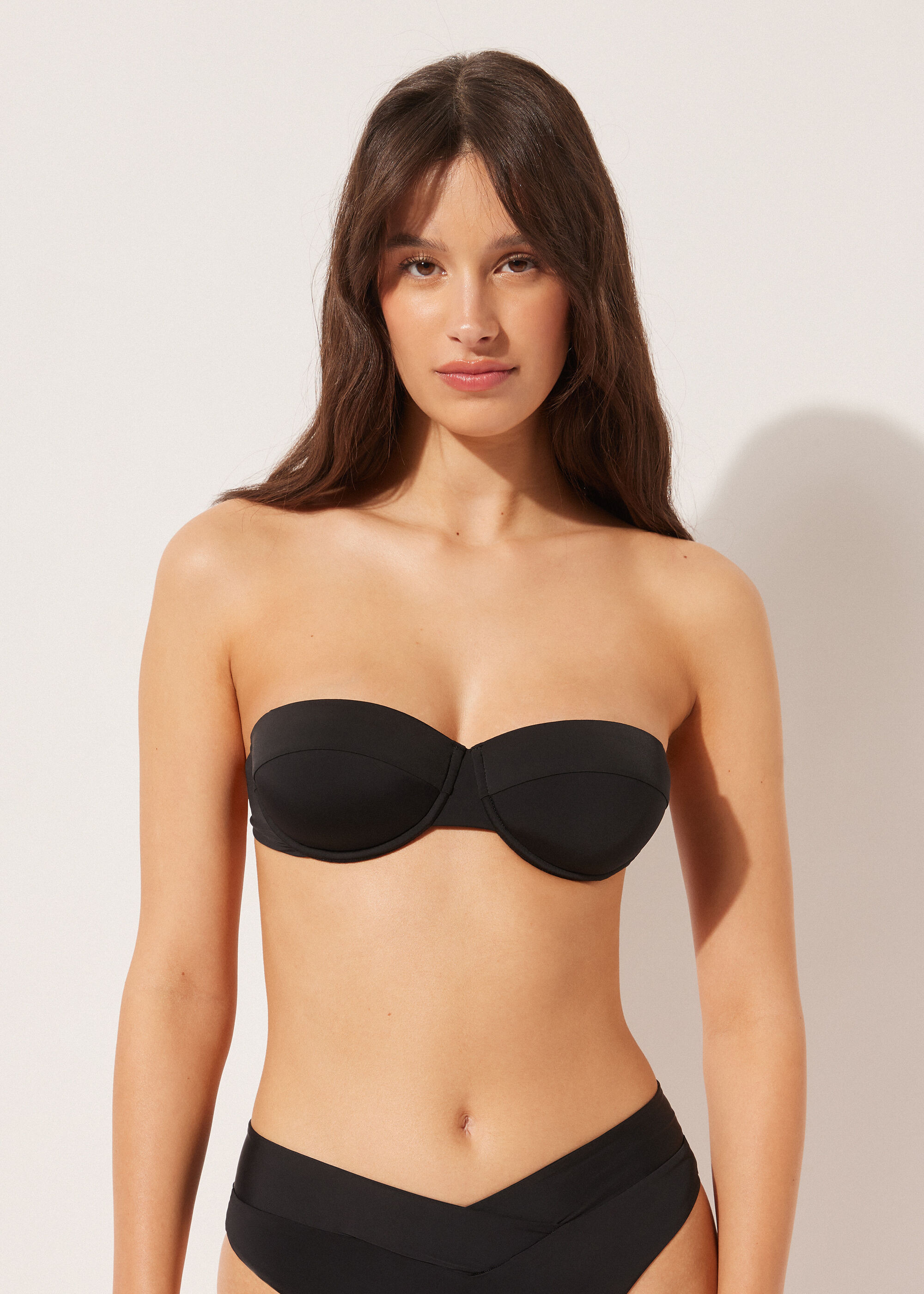 Lightly Padded Balconette Bandeau Swimsuit Top Indonesia | Calzedonia US