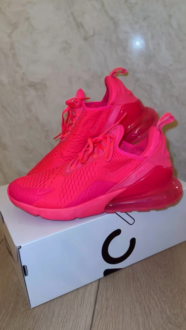 I FINALLY got my hands on these hot pink neon Nike Air Max 270s!! How adorable are they?! I’ve been waiting forever for them to restock! If you’re looking for a super cute running or workout shoe, or just a comfortable tennis shoe for every day wear, I highly recommend them! So comfy and I mean seriously, SO CUTE 😍👟 

#LTKfitness