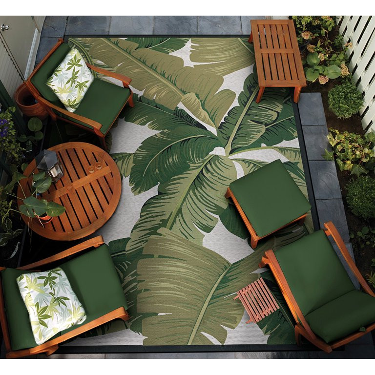 Couristan Dolce Palm Lily Indoor/Outdoor Area Rug, 8'1" x 11'2", Hunter Green-Ivory | Walmart (US)