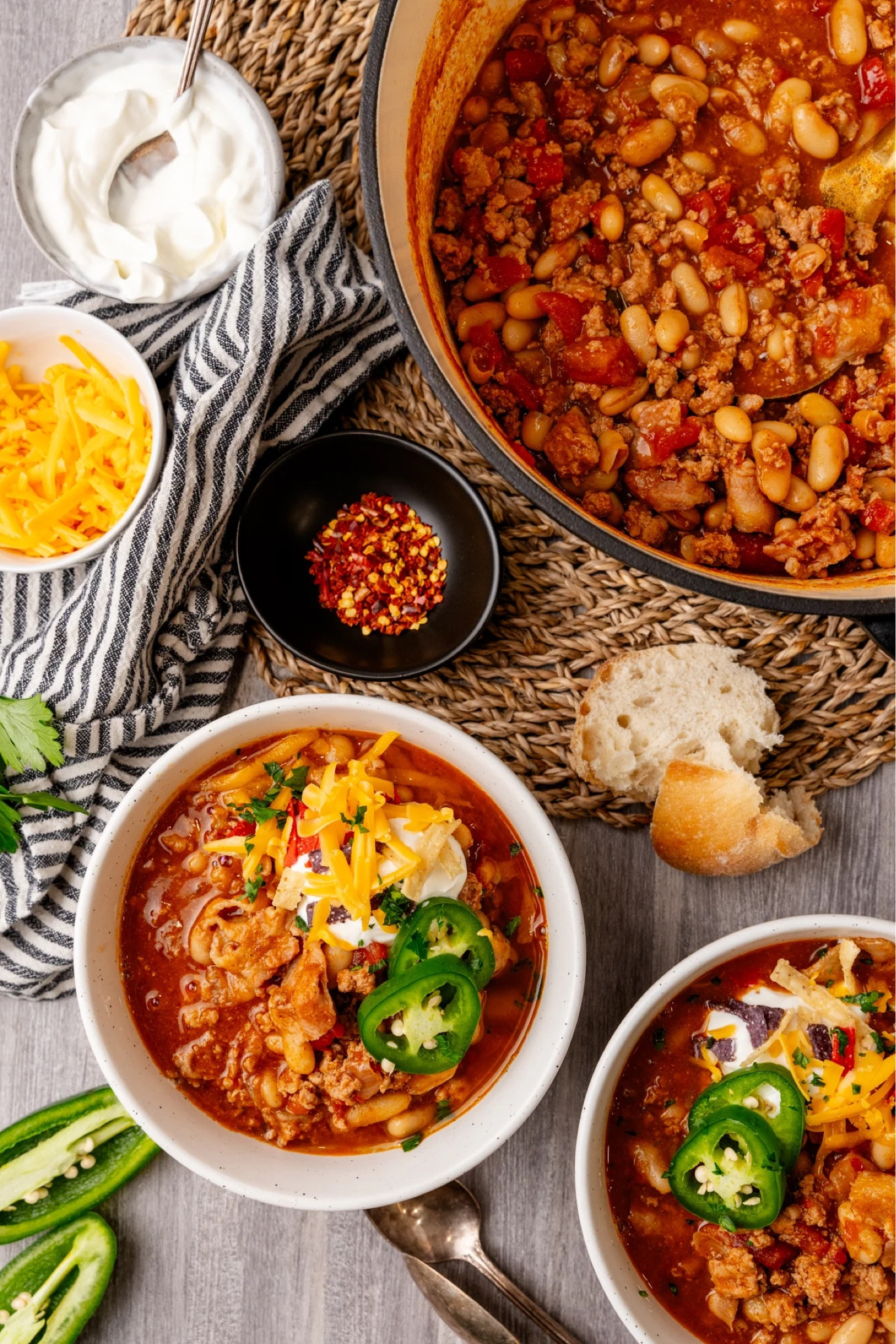 Comfort food at its finest—this turkey chili is loaded with flavor and perfect for cozy nights!
Check out the cookware and serving bowls I use to make and share this hearty meal. 

 