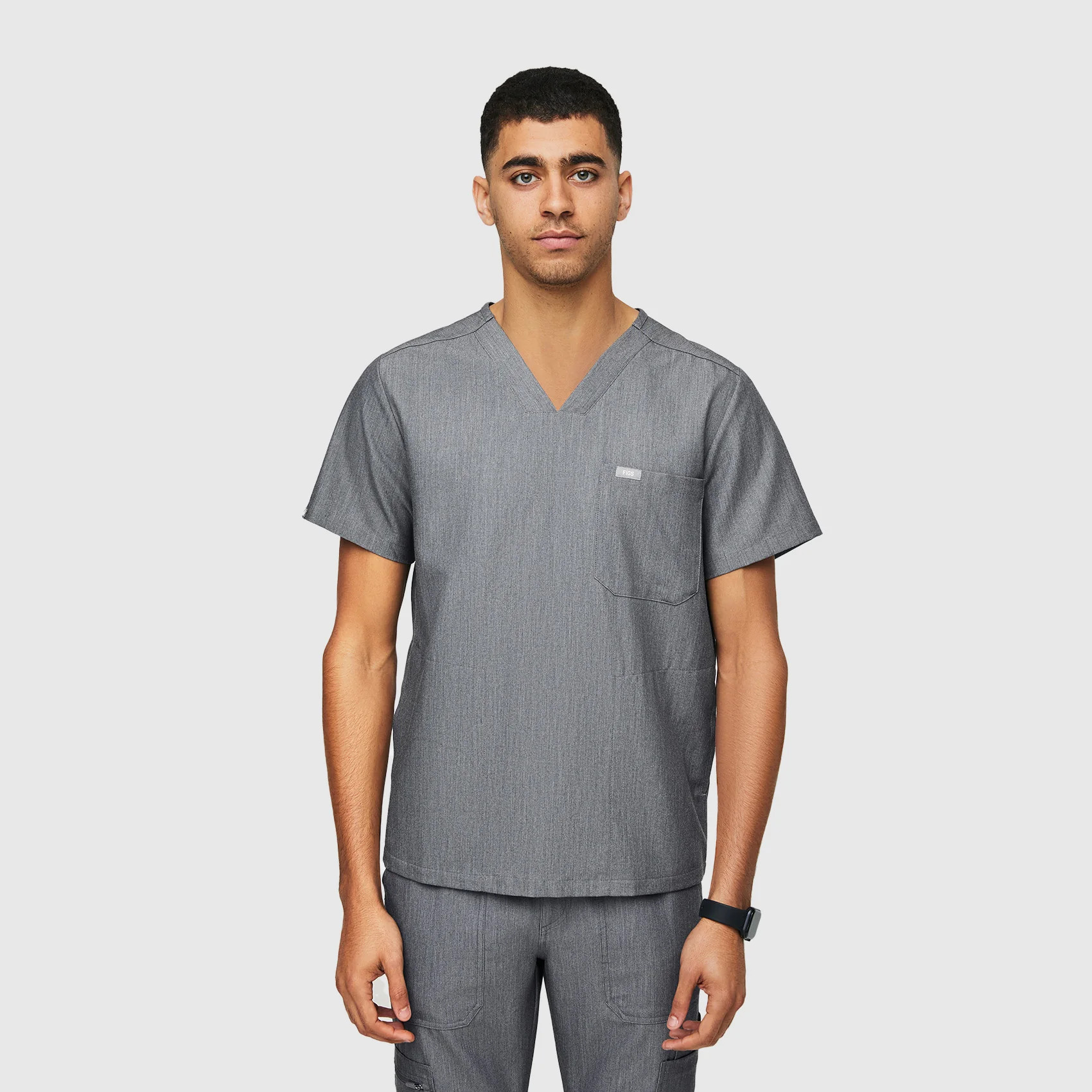 Men's Chisec Three-Pocket Scrub Top - Graphite · FIGS | FIGS