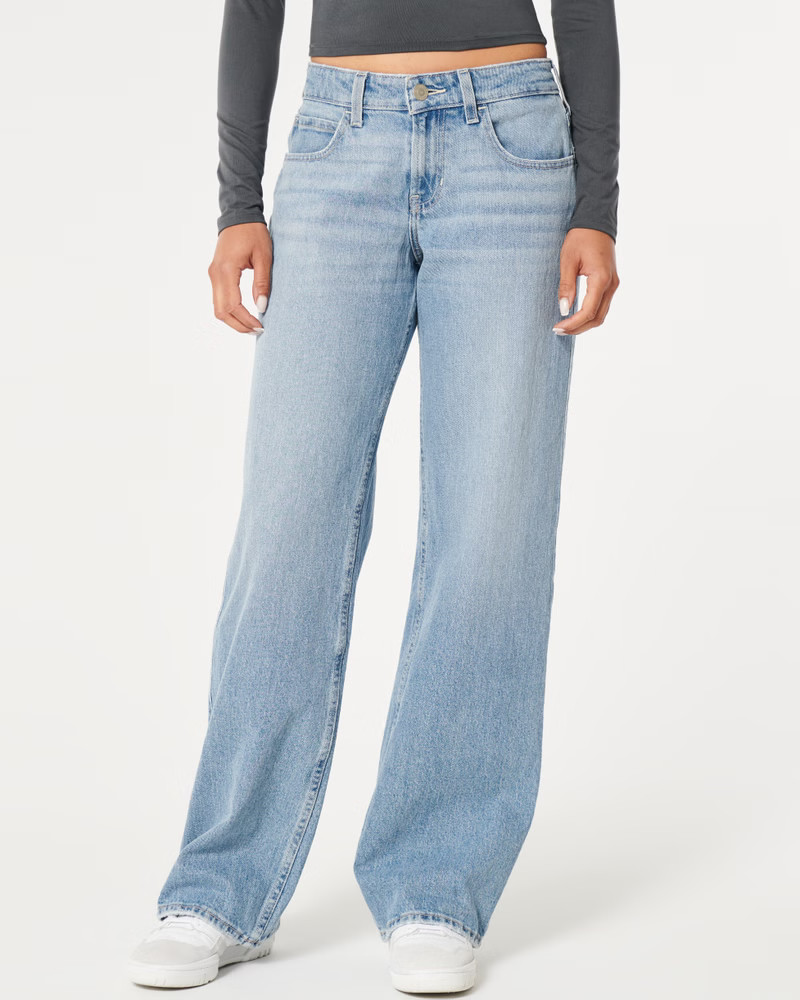 Women's Low-Rise Light Wash Baggy Jeans | Women's | HollisterCo.com | Hollister (US)