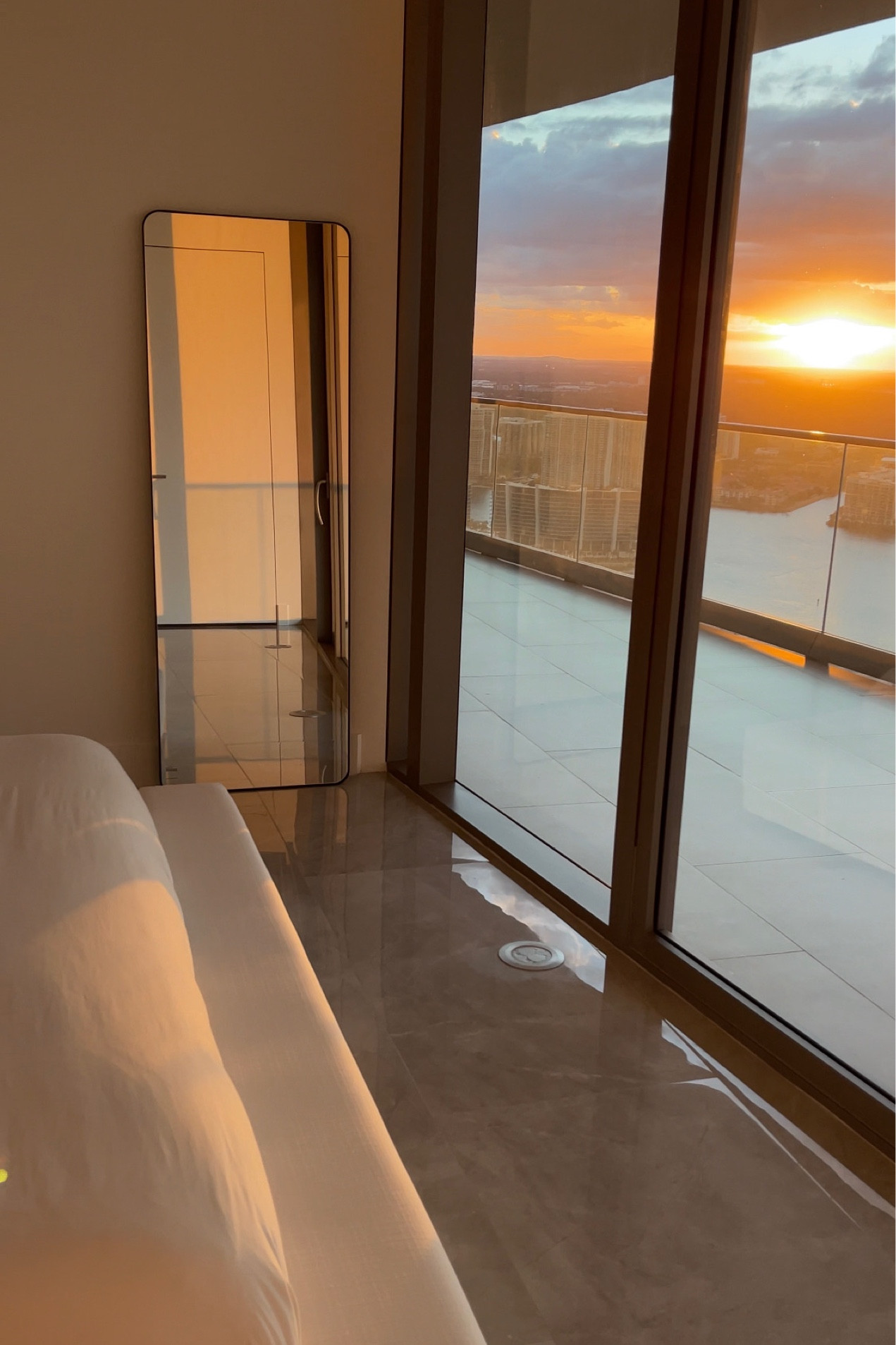 Bedroom, home decor

#LTKhome #LTKFind #LTKSale