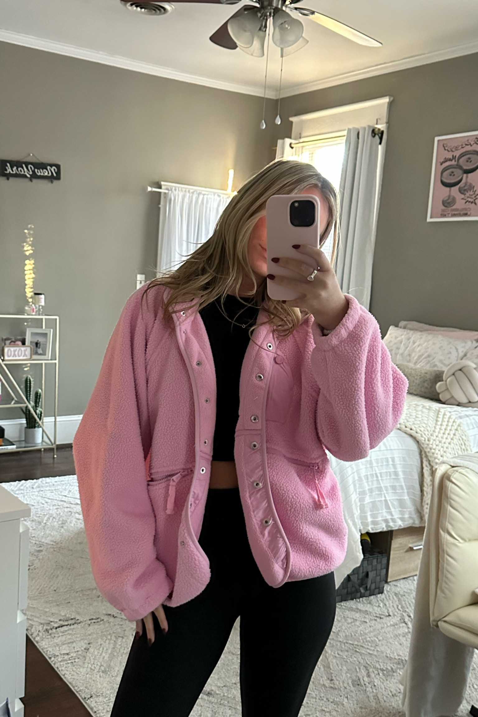 Free people “hit the slopes” fleece jacket 🩷🌸🌷🎀

#freepeople #FPmovement #fleecejacket