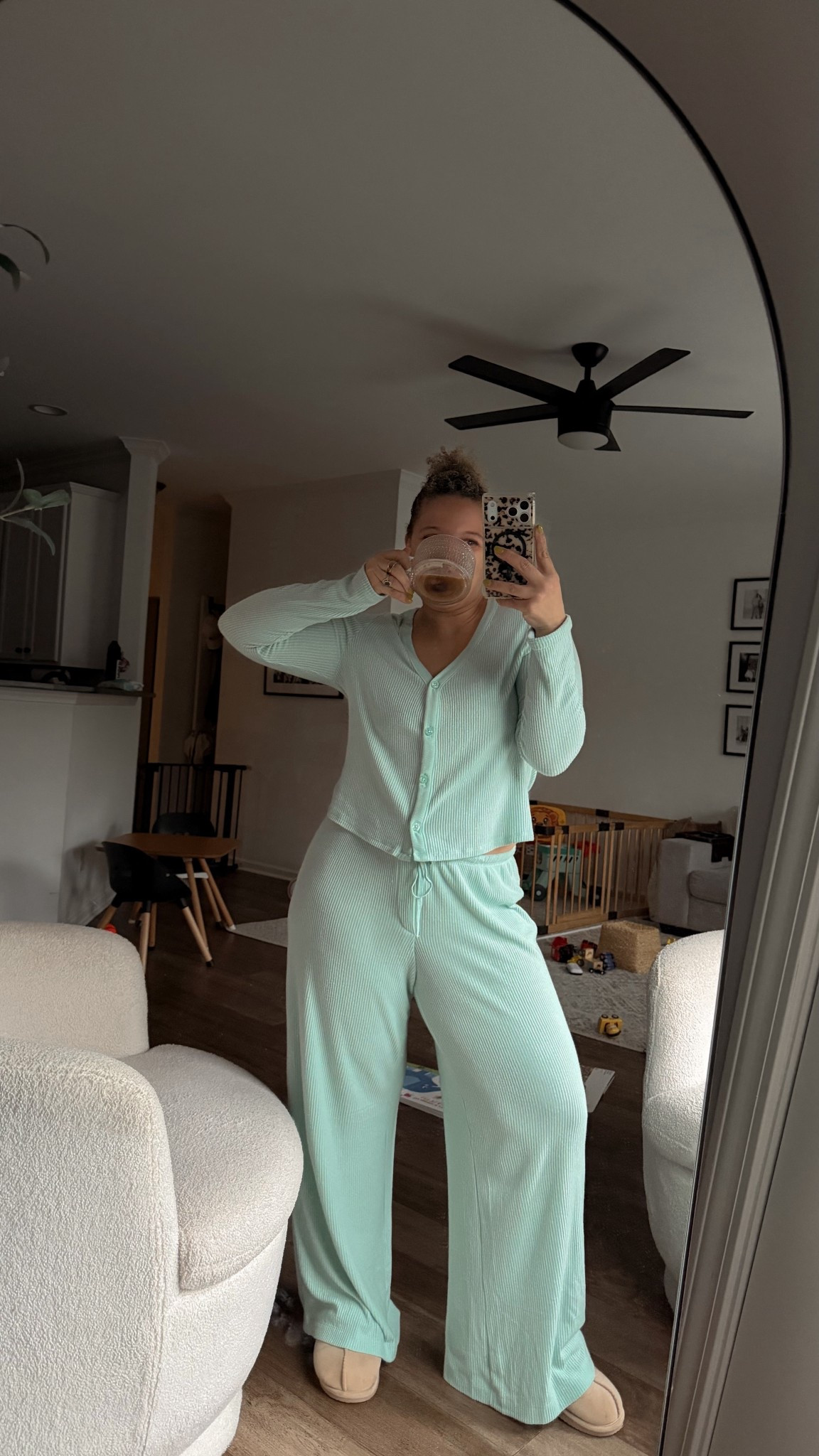 New target lounge set, wearing L in both 