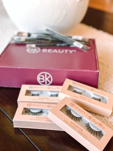 The best lashes and makeup brushes ! Using stiletto lashes for my wedding and martini for everyday! 

Code: jami10 



#LTKbeauty #LTKtravel #LTKfindsunder50