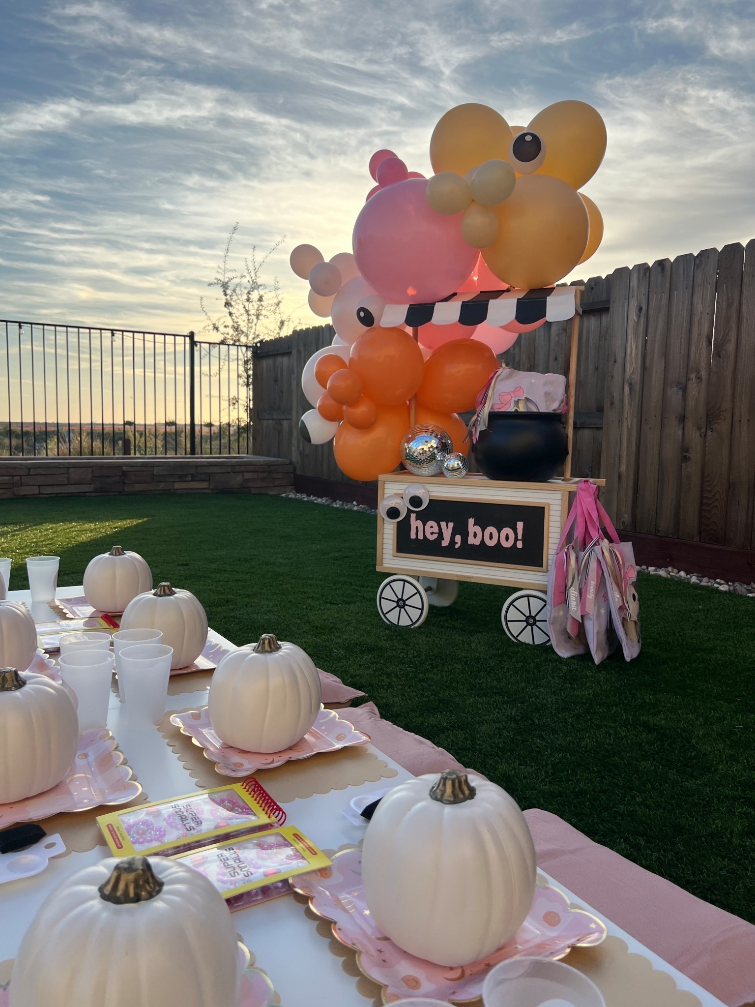 Pumpkin Painting Party Set Up 🎃🎈🎨

#LTKHalloween #LTKKids