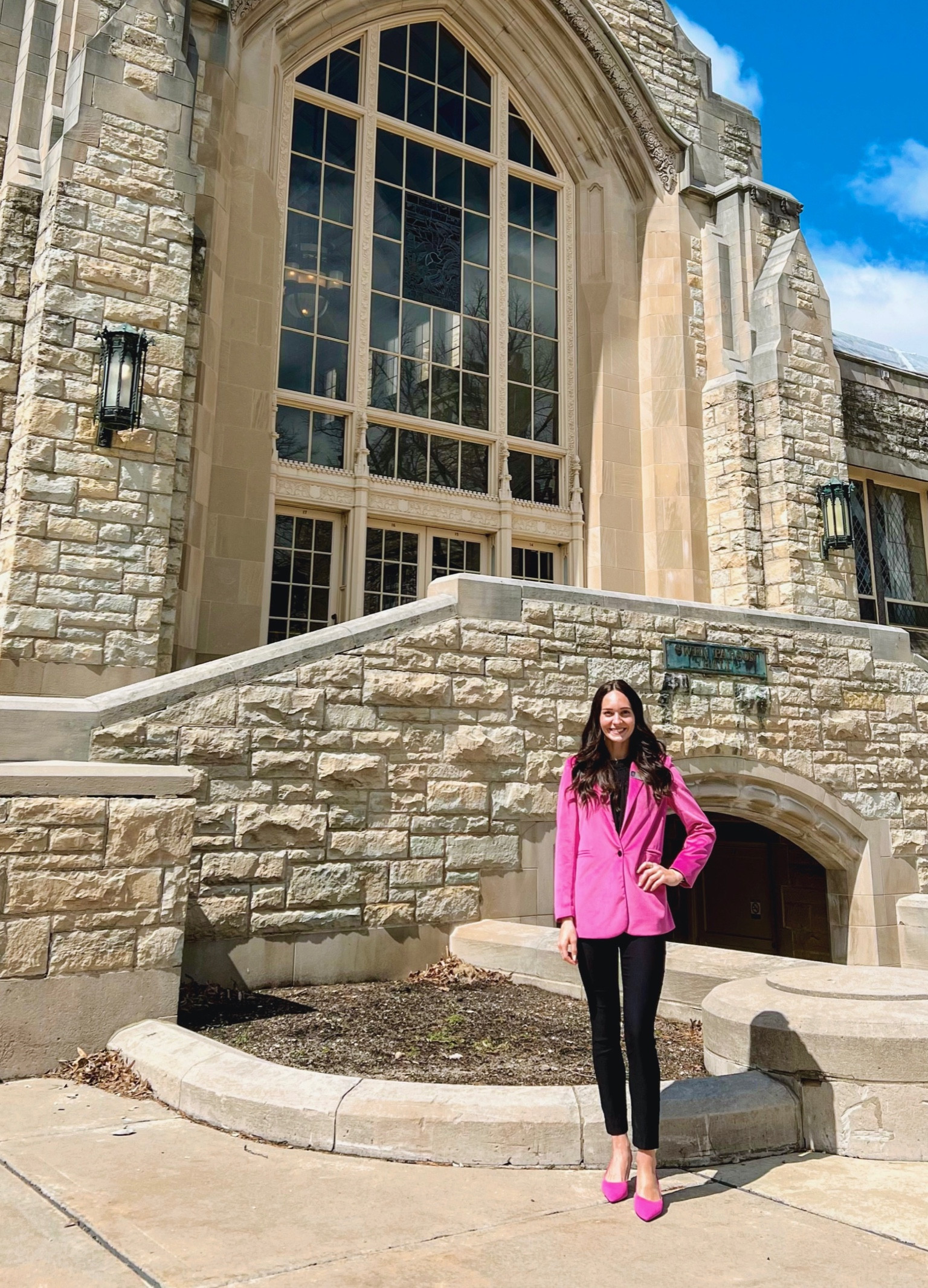 this pink velvet blazer is a STAPLE for any law lady in her Elle Woods Era. #legallyblonde #lawladylooks #pinkblazer #businessprofessional 

#LTKworkwear
