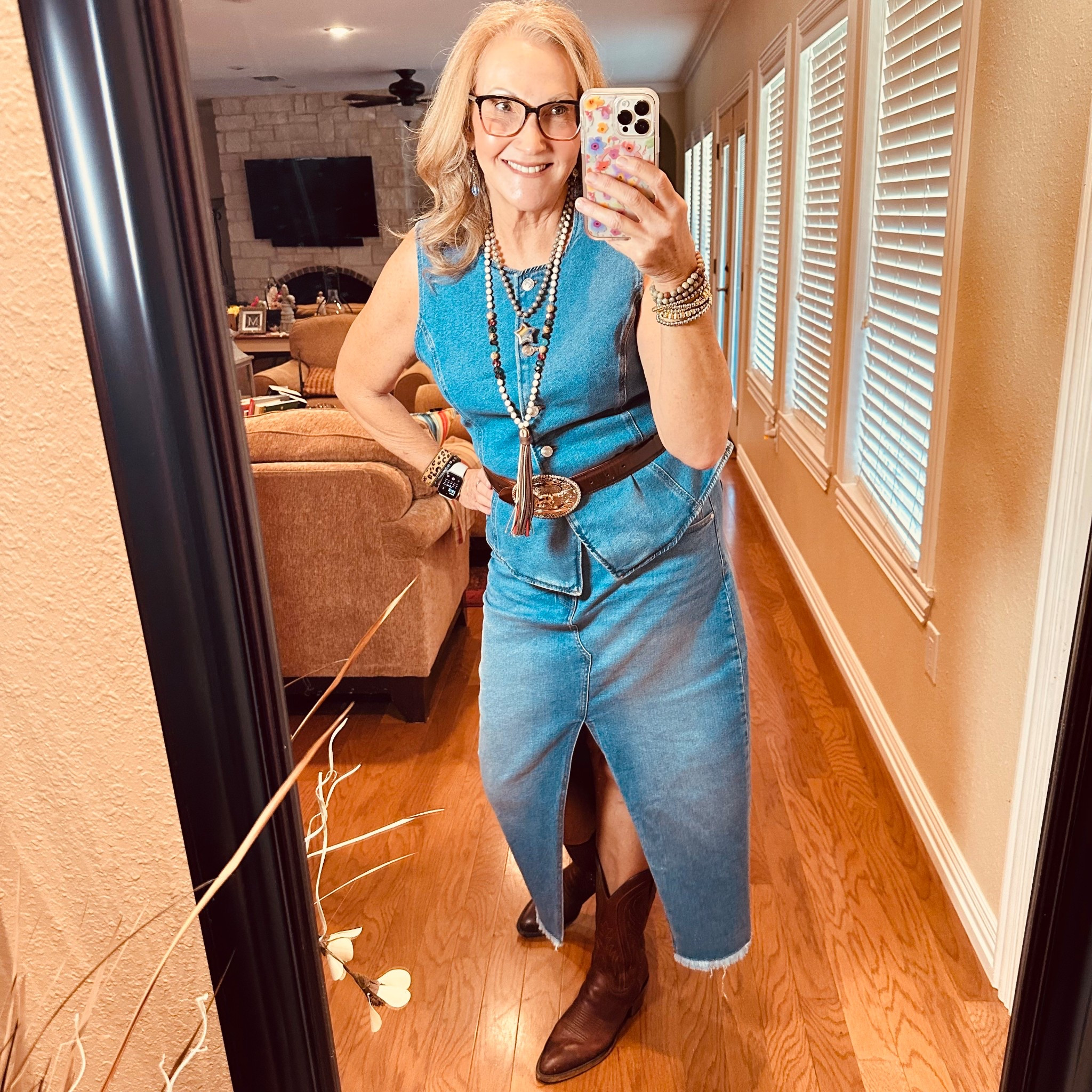 The best denim vest!!! Cotton/Poly/Spandex blend/runs true to size/figure flattering/budget friendly 

#LTKStyleTip #LTKMidsize #LTKFindsUnder50