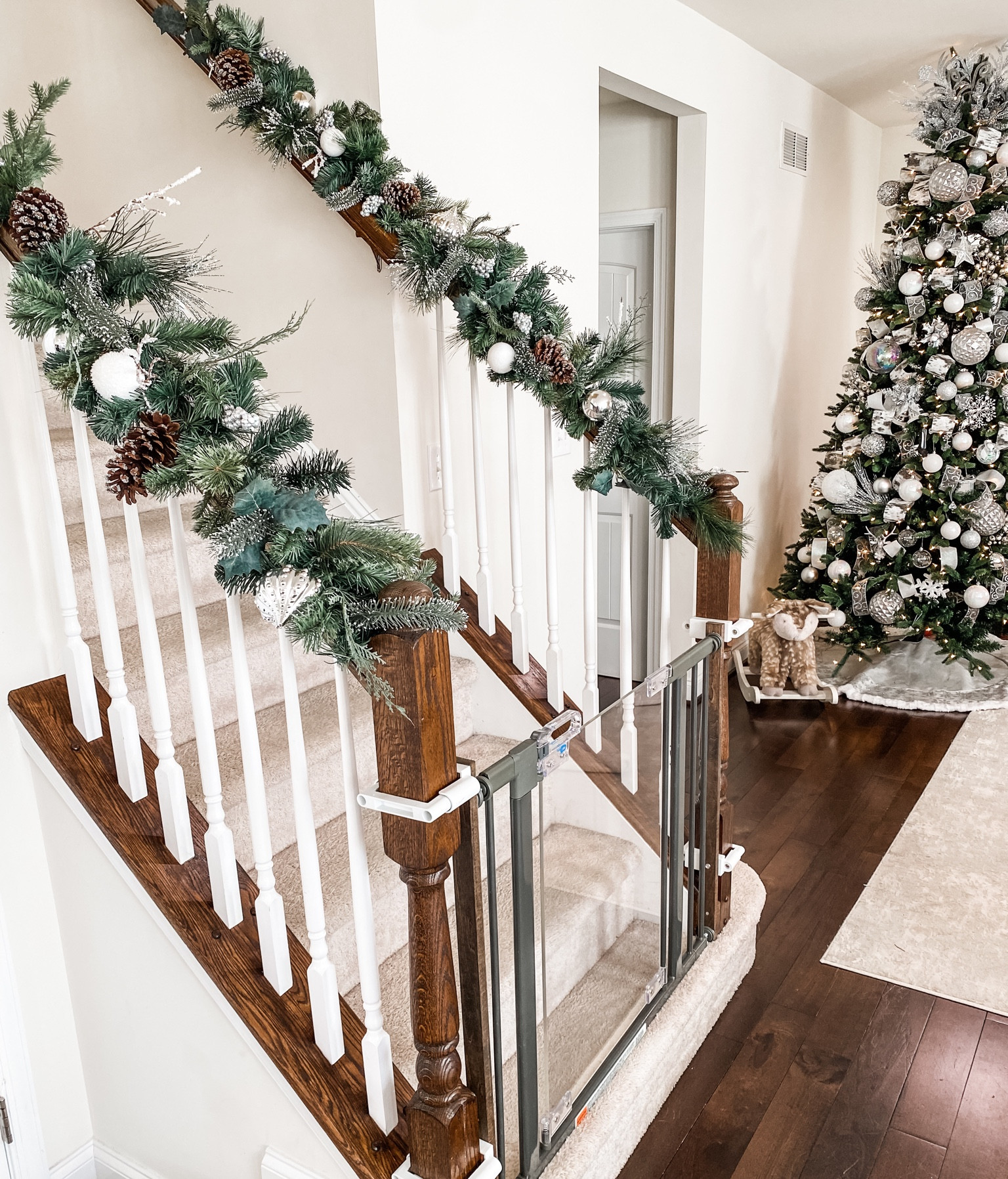 Christmas staircase garland🎄

#LTKSeasonal #LTKHoliday #LTKunder100
