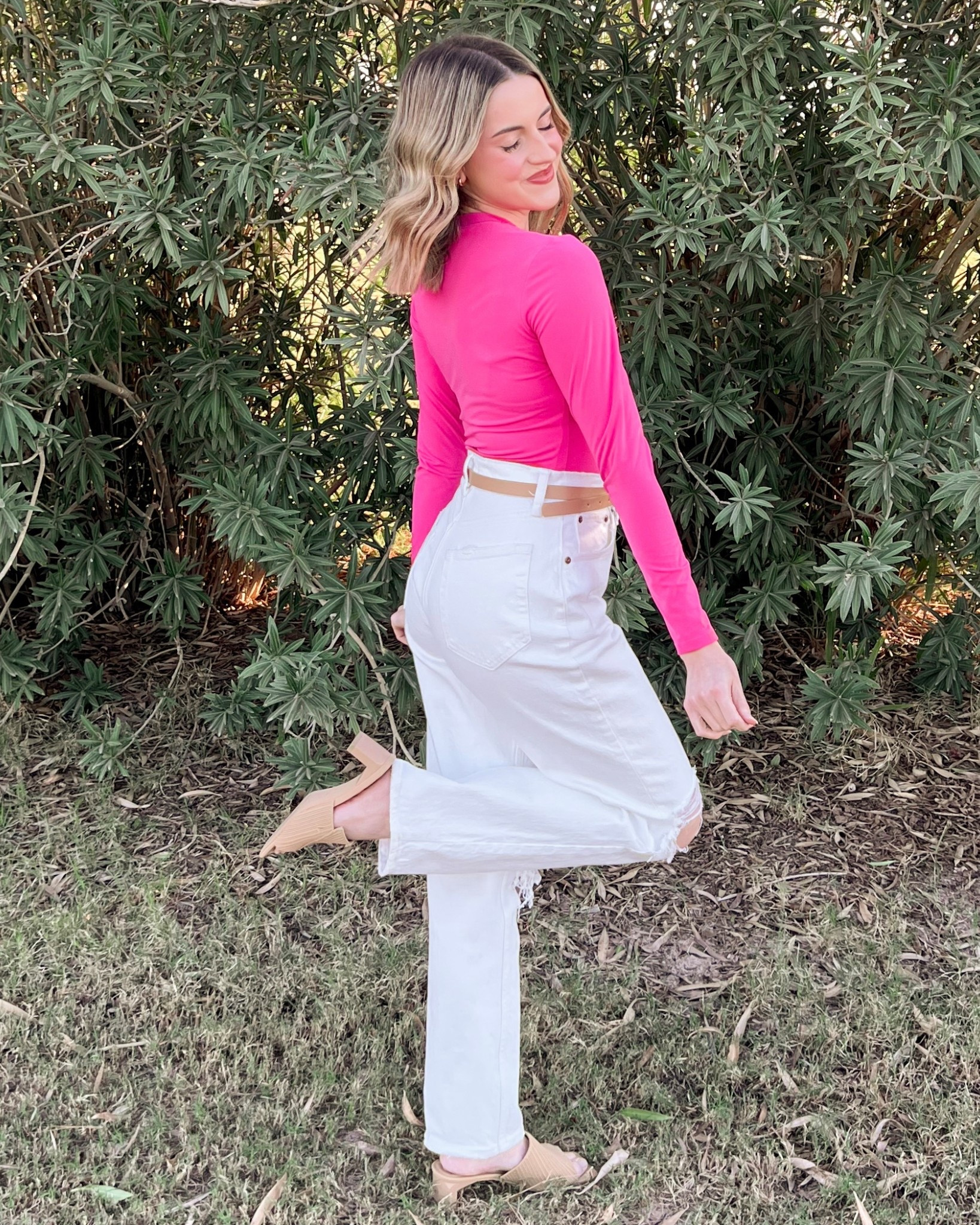 spring outfit 🩷
long sleeve: size small
jeans: size 27S
mules: size 6.5

#LTKSeasonal #LTKootd #LTKTravel