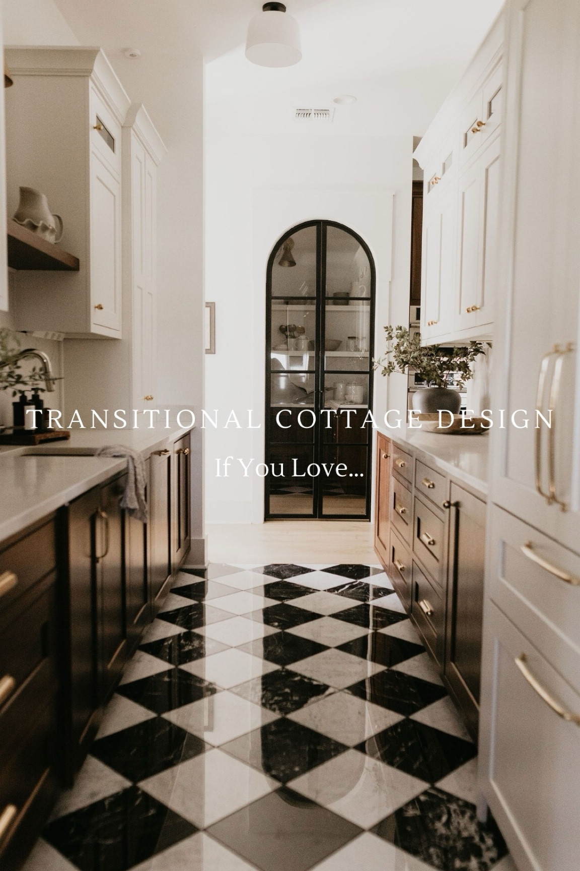 Transitional (traditional & modern) cottage design. Home inspiration. Cozy home. 

#LTKFamily #LTKHome #LTKStyleTip