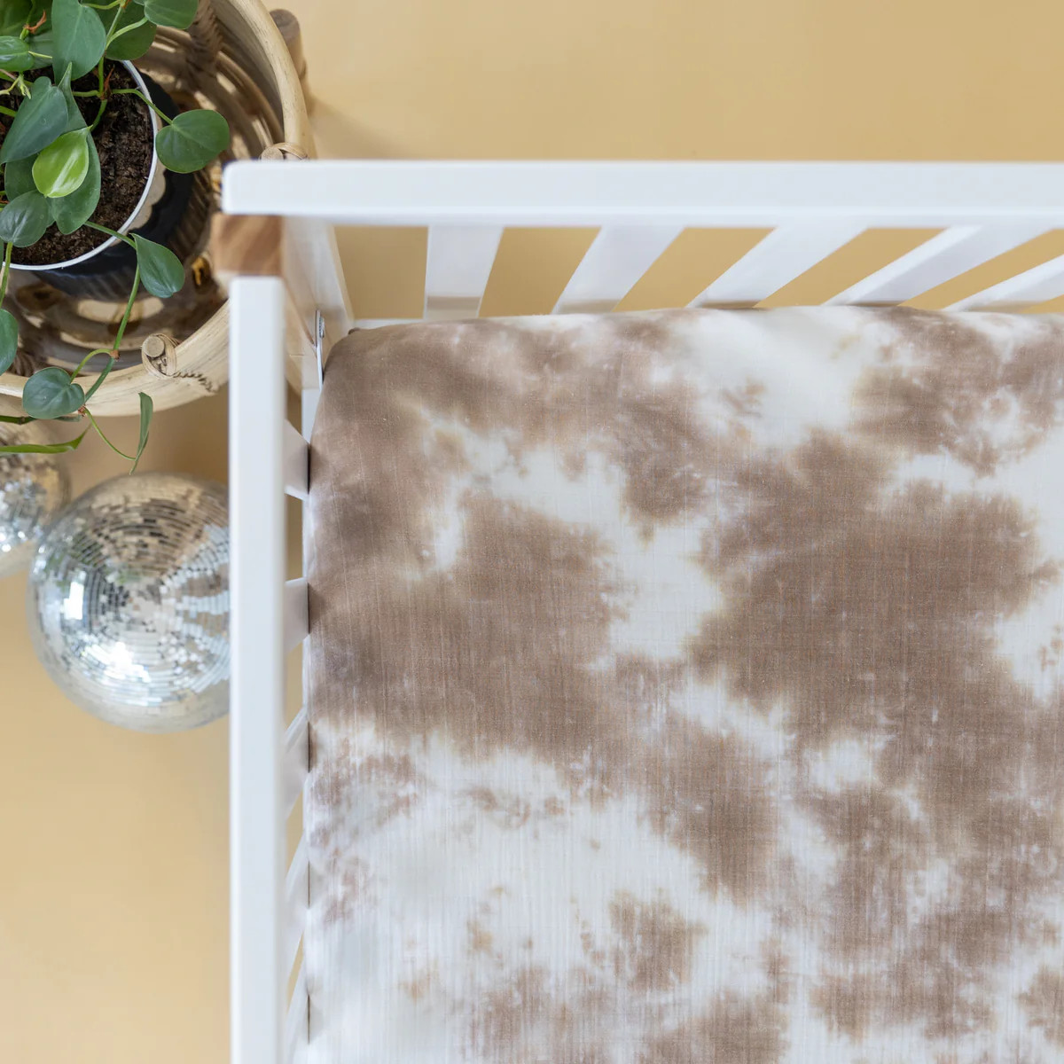 Tie Dye | Crib Sheet | Brixton Phoenix