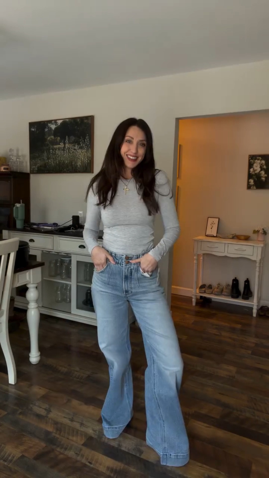 These jeans!!! Wearing the 27” 

The fit is incredible and they have stretch! I also love the higher rise. They feel very comfortable around the stomach 🙌🏽 

Jeans | millennial jeans |

#LTKootd #LTKSaleAlert