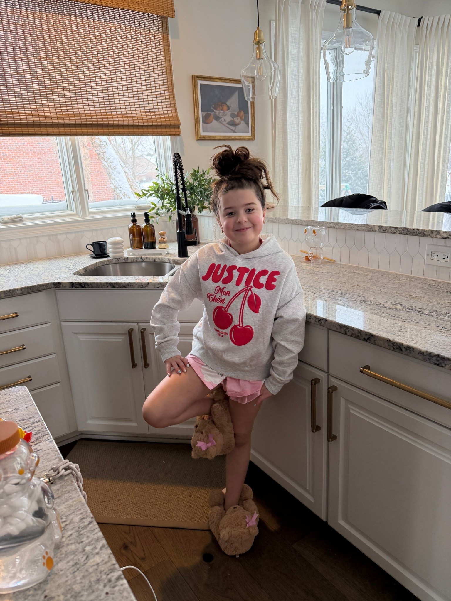 Brookie’s Walmart finds! Hoodie and teddy slippers 🧸🎀🍒

#LTKValentine #LTKKids #LTKootd