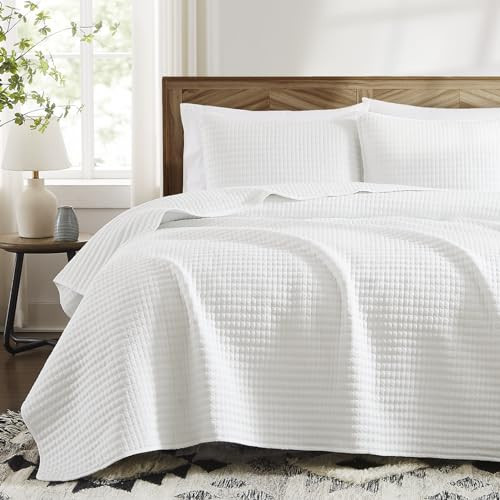 WRENSONGE White Quilt Set Queen Size-3 Pieces Lightweight Bedspreads Summer Coverlet for All Season, Soft Quilt Bedding Set with 2 Pillow Shams Suitable for Bed & Couch | Amazon (US)