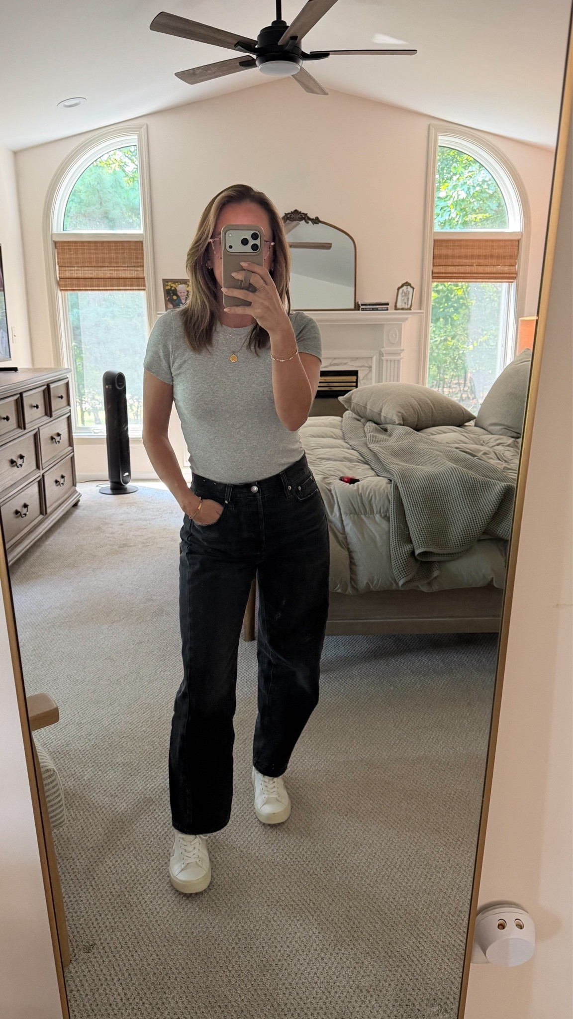 Obsessed with this casual outfit 💁🏼‍♀️ 

Everything fits TTS, I’m 5’0” for reference and the petite sizes from Madewell fit perfectly! 

Barrel Jeans | Casual Outfit | OOTD

Come Stay Awhile, Amanda Vernaci

#LTKxMadewell #LTKootd #LTKPetite