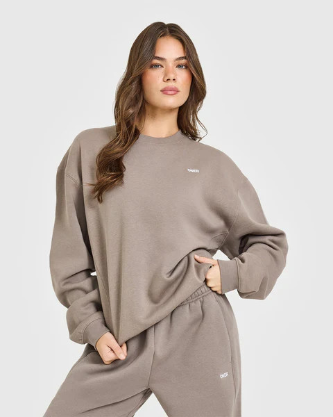 Foundations Crew Neck Sweatshirt 
 Minky | Oner Active (UK / US)