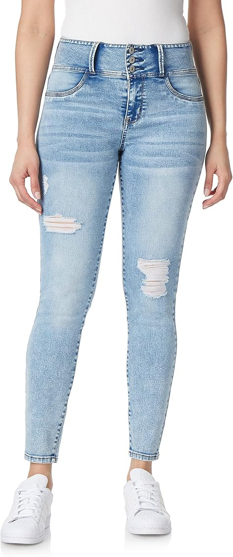 Blue by Betsey Johnson Women's Sb-Liana Sneaker | Amazon (US)