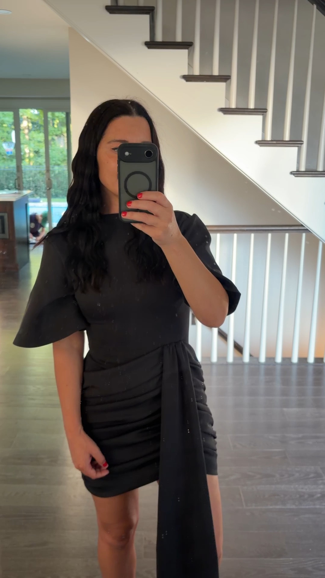 A moment for this dress ❤️‍🔥❤️‍🔥

@heiressbeverlyhills 
Tags: fall wedding guest, formal mini dress, holiday party, date night outfit, New Year’s Eve

#LTKfall #LTKdresses #LTKdatenight
