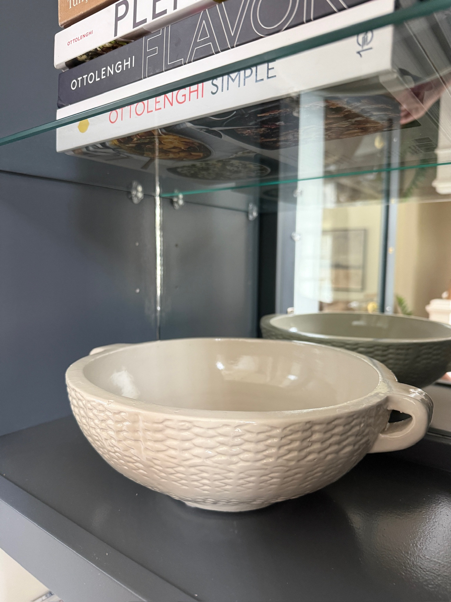 Such a cute catch all bowl & so affordable!

Target, target home, target home decor, picture frames, circle frames, bowls, catch alls, catch all bowl, grace white

#LTKHome #LTKSeasonal #LTKmomlife