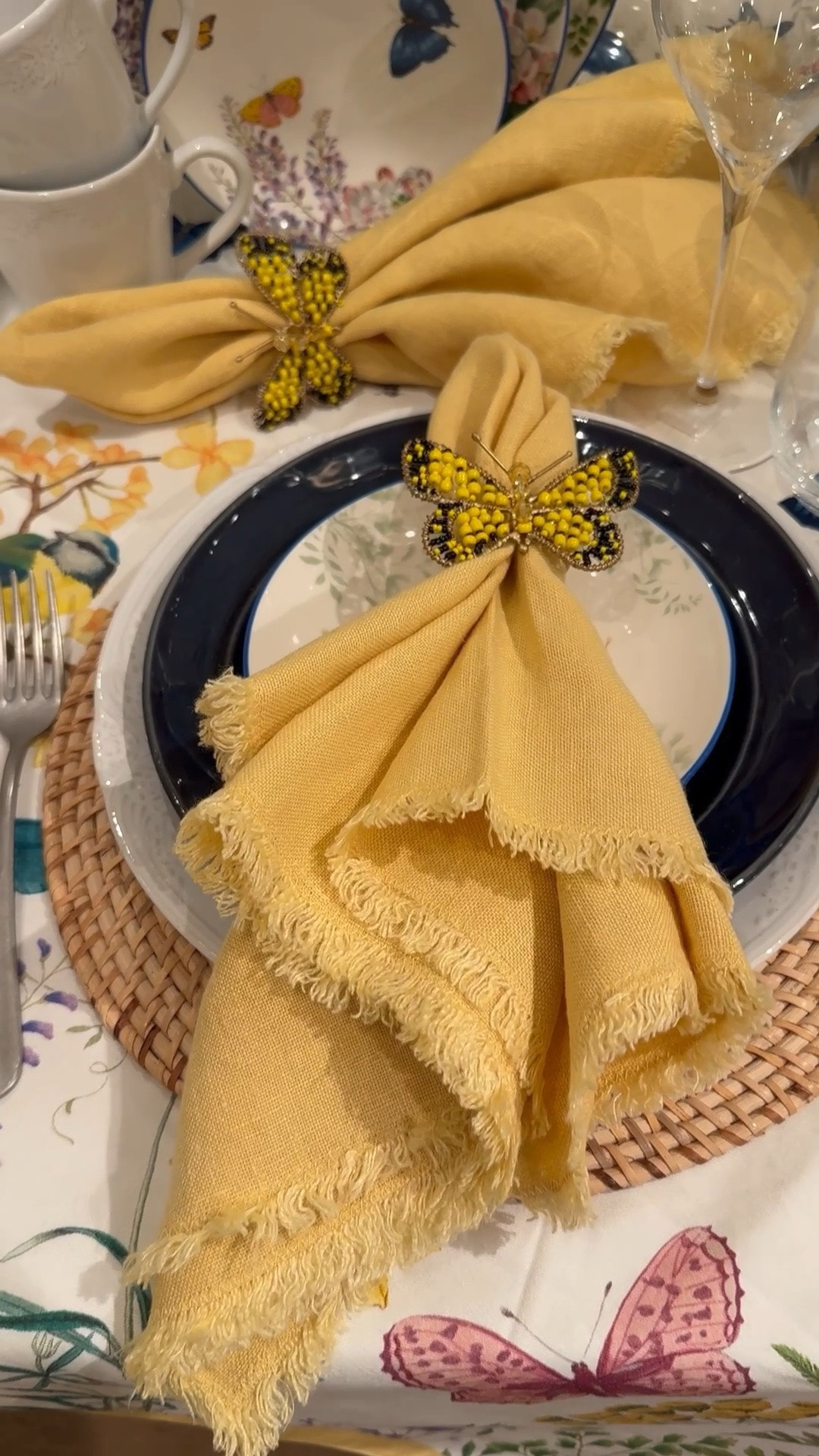 Butterfly tabletop decor, spring dining decor, place setting, table setting, home entertaining

#LTKHome #LTKMothersDay #LTKdayinmylife