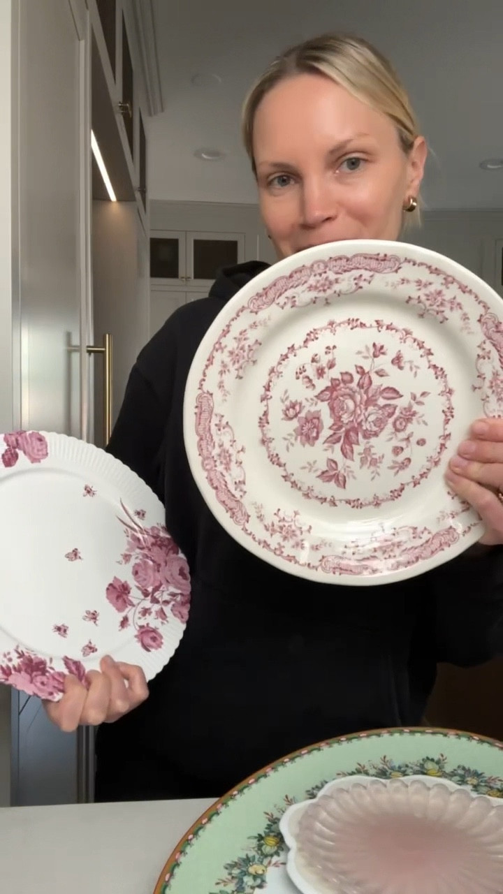 my latest prop haul! So many cute items to make cooking more fun 🩵

kitchen decor | cute serving platters | home decor