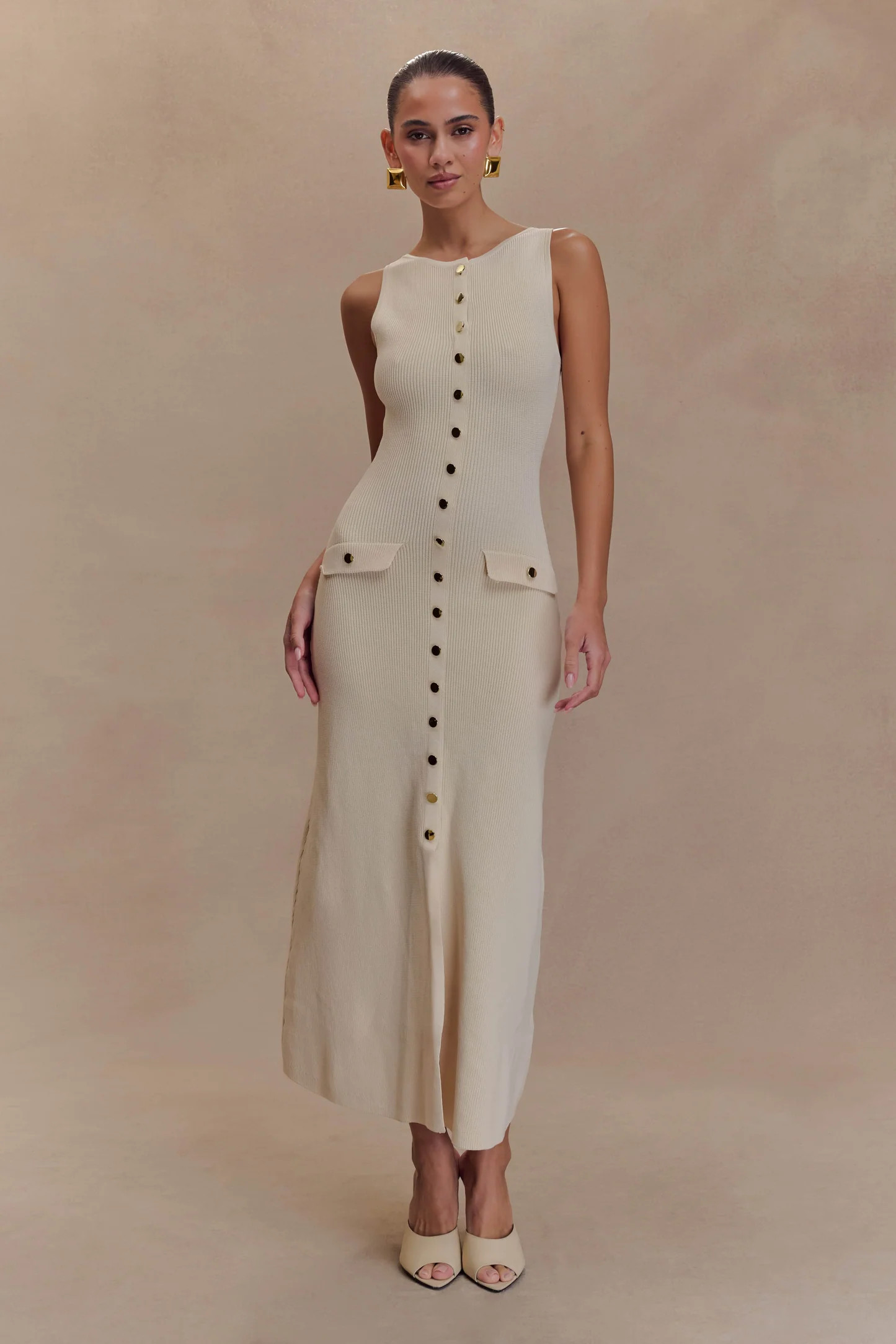 Sawyer Sleeveless Buttoned Maxi Dress - Ivory | MESHKI US