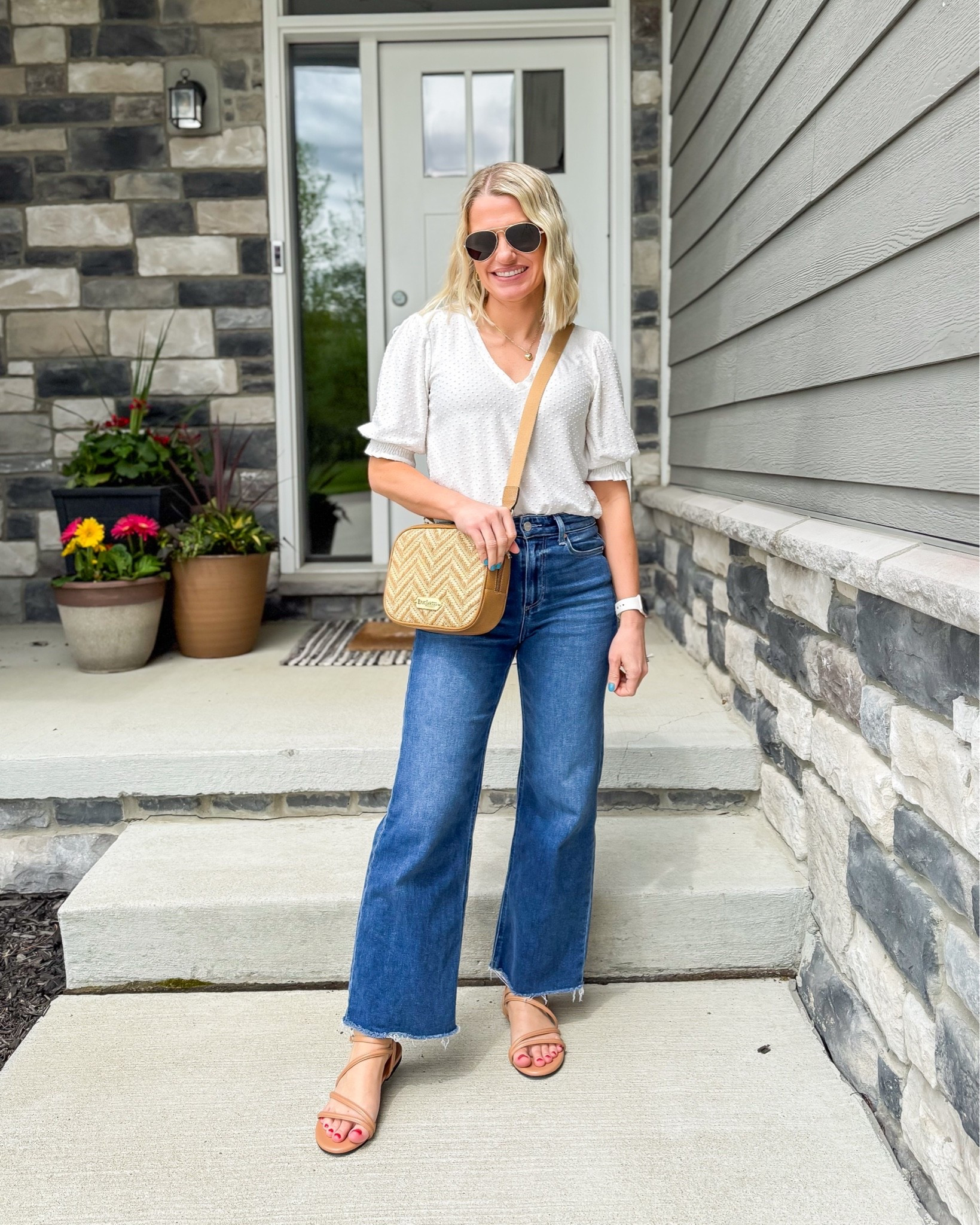 What I wore this week! 
Top- xs (this color is out of stock) code: THRIFTYWIFE15 for 15% off 
Jeans- 25

#LTKootd #LTKPetite #LTKOver40