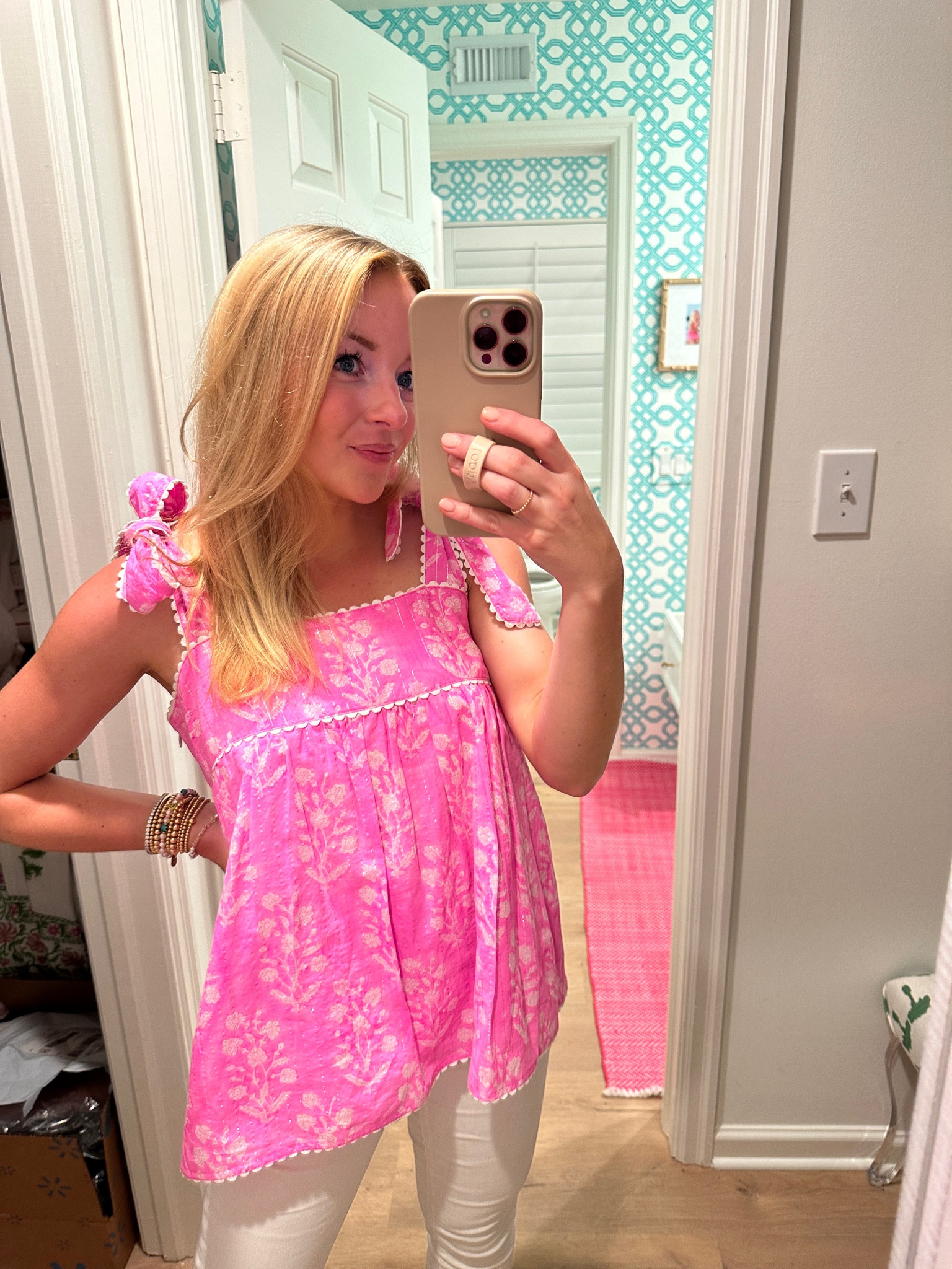 Juliet Dunn tops and dresses on SALE. The 0 fits like an XS, the 1 fits like a S, the 2 fits like a M, and so on. The ties are all adjustable for length! 👏🏻 #JulietDunn #blockprint #resortwear #flowydress 

#LTKCyberweek #LTKSeasonal #LTKsalealert