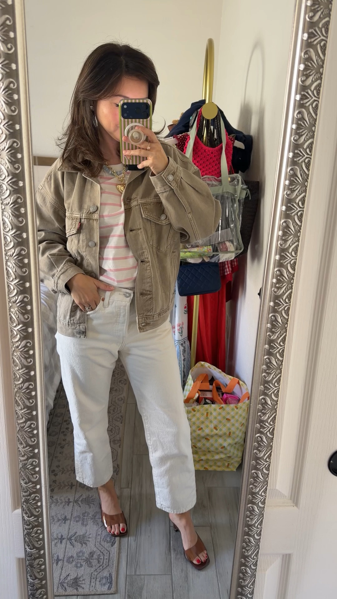 Effortless, everyday pieces I keep reaching for 🤍
This is one of those outfits that just works—easy, comfortable, and still feels put together (which matters when you’re doing all the things).

The jacket is that perfect throw-on layer, the jeans hit just right for petites (no overwhelm), and the whole look is something I’d wear on repeat without thinking twice.

Petite-friendly, mom life approved, easy outfits, everyday style, neutral outfits, casual chic, 5’2 style, capsule wardrobe staples @levi 

#LTKootd