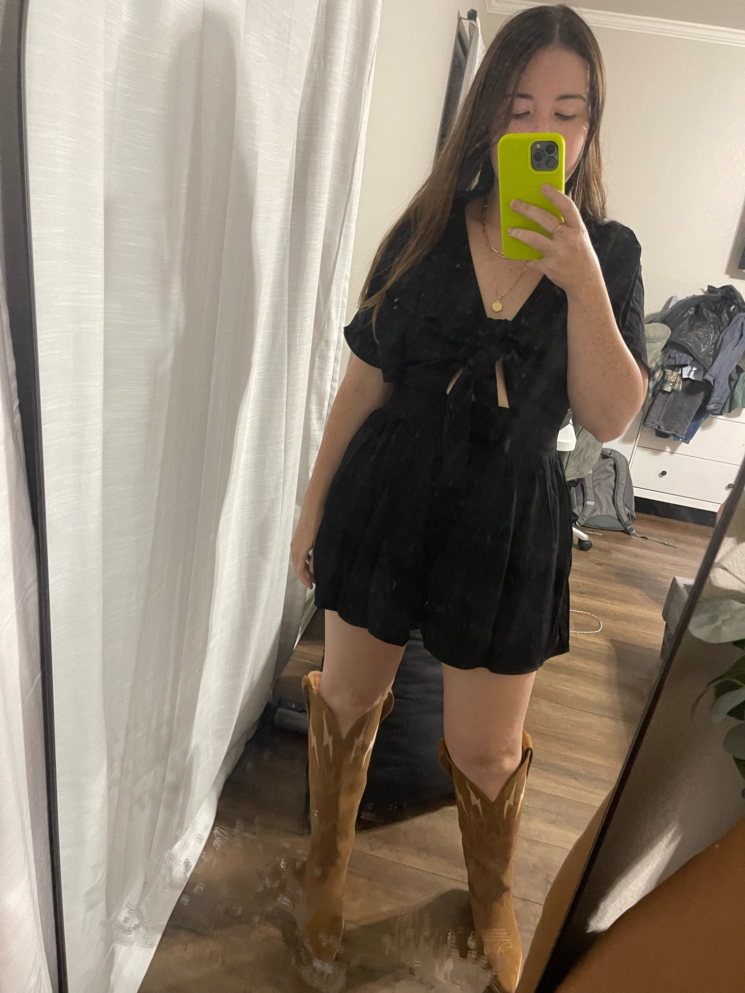Dirty Mirrors + Babies in my selfie 🫡 

Concert Outfit | OOTD | Concert Fit | Country Concert | Boots | Style | Summer | Morgan Wallen | Romper | 

#LTKFind #LTKU #LTKstyletip